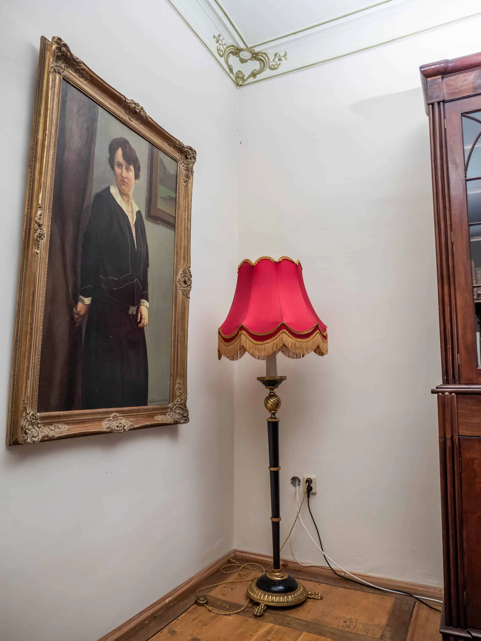 Starožitná Empírová stojací lampa