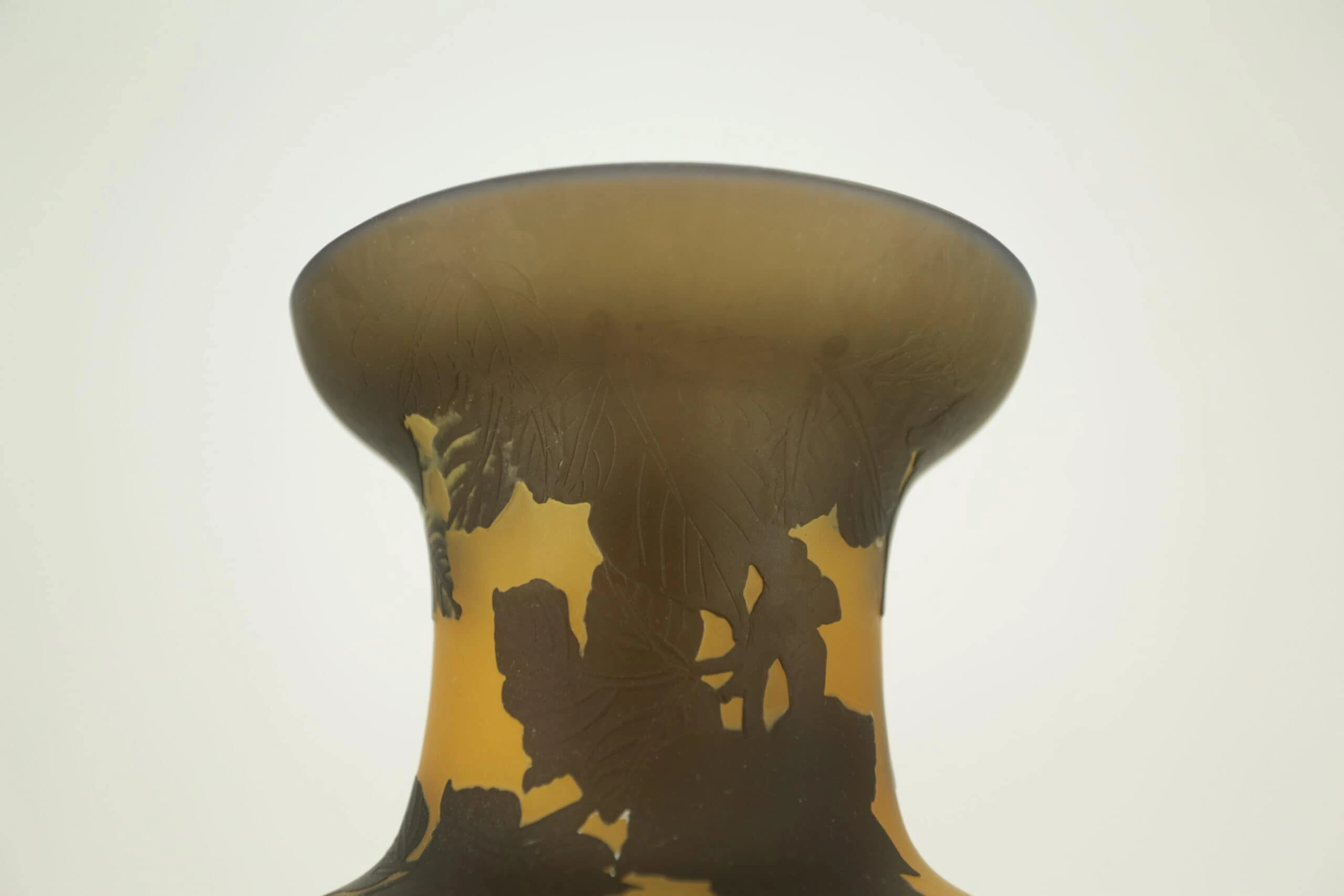 Velká váza typu Gallé v 56 cm