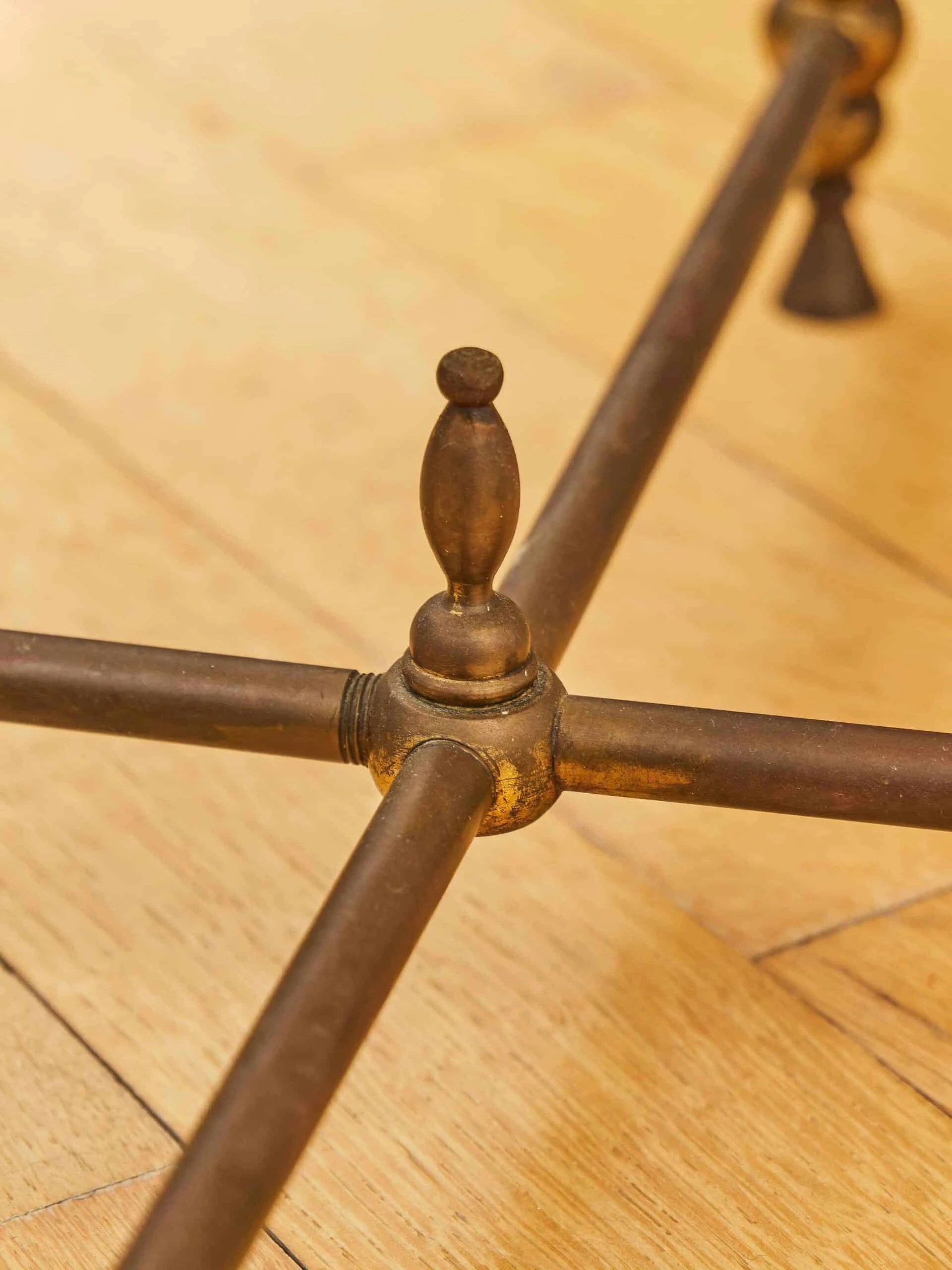 Francouzské hnízdové stolky / odkládací s onyxem