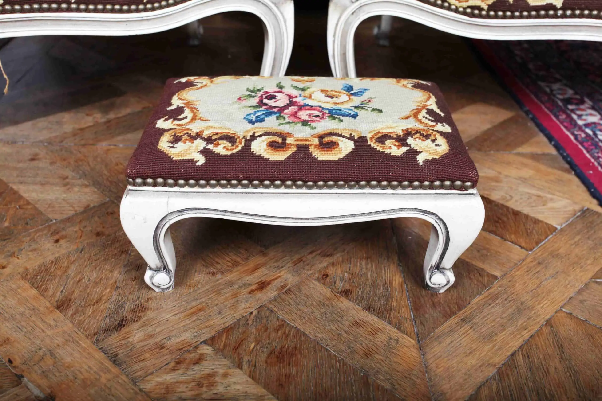 Párová křesla s vysokým opěradlem Ludvík XV + tabu