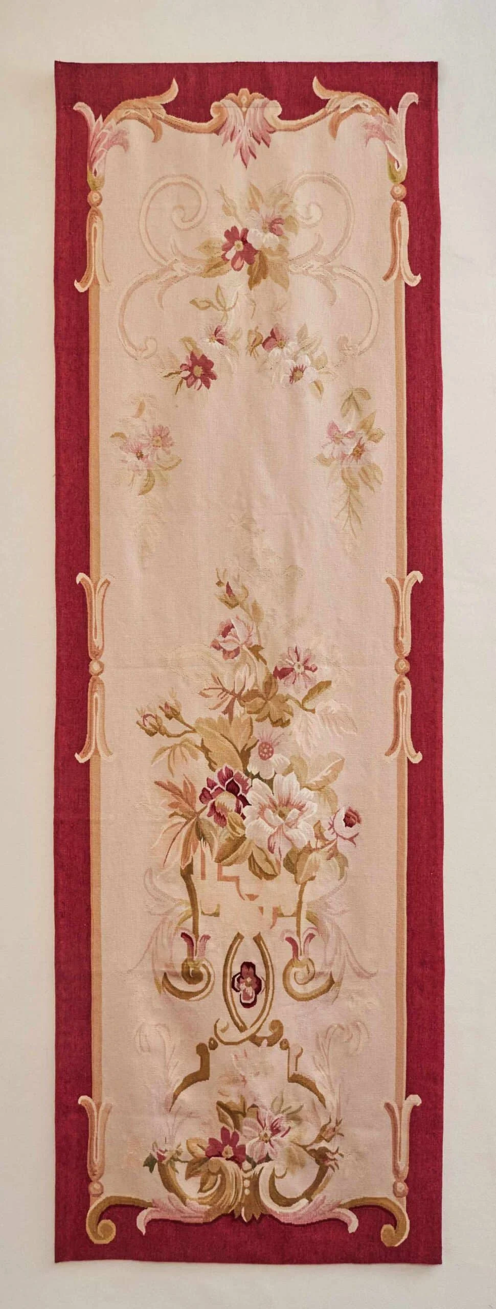 Dlouhá tapiserie z Aubussonu 283 X 91 Savonnerie