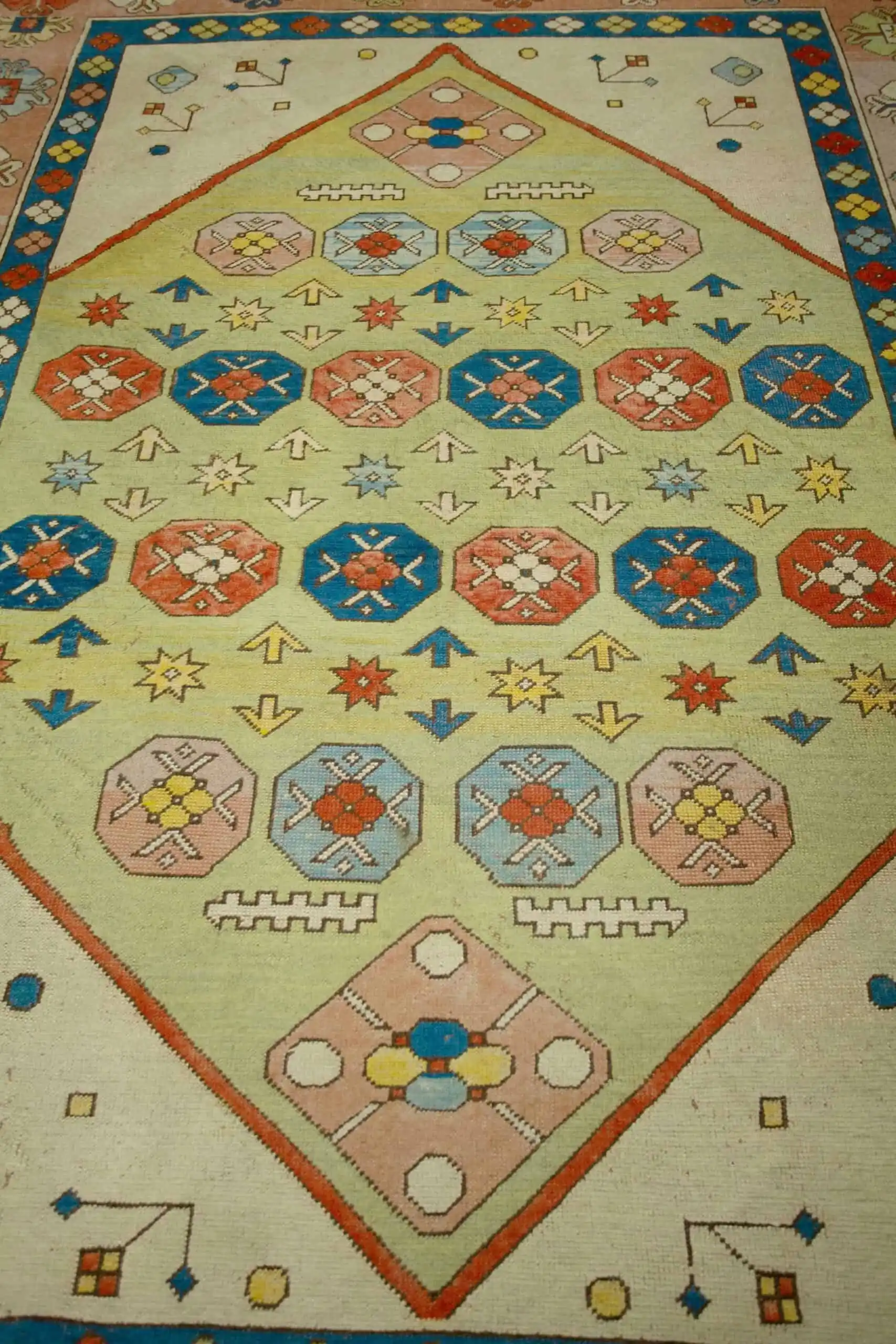 Starožitný kavkazký koberec Shirvan 338 X 237 cm