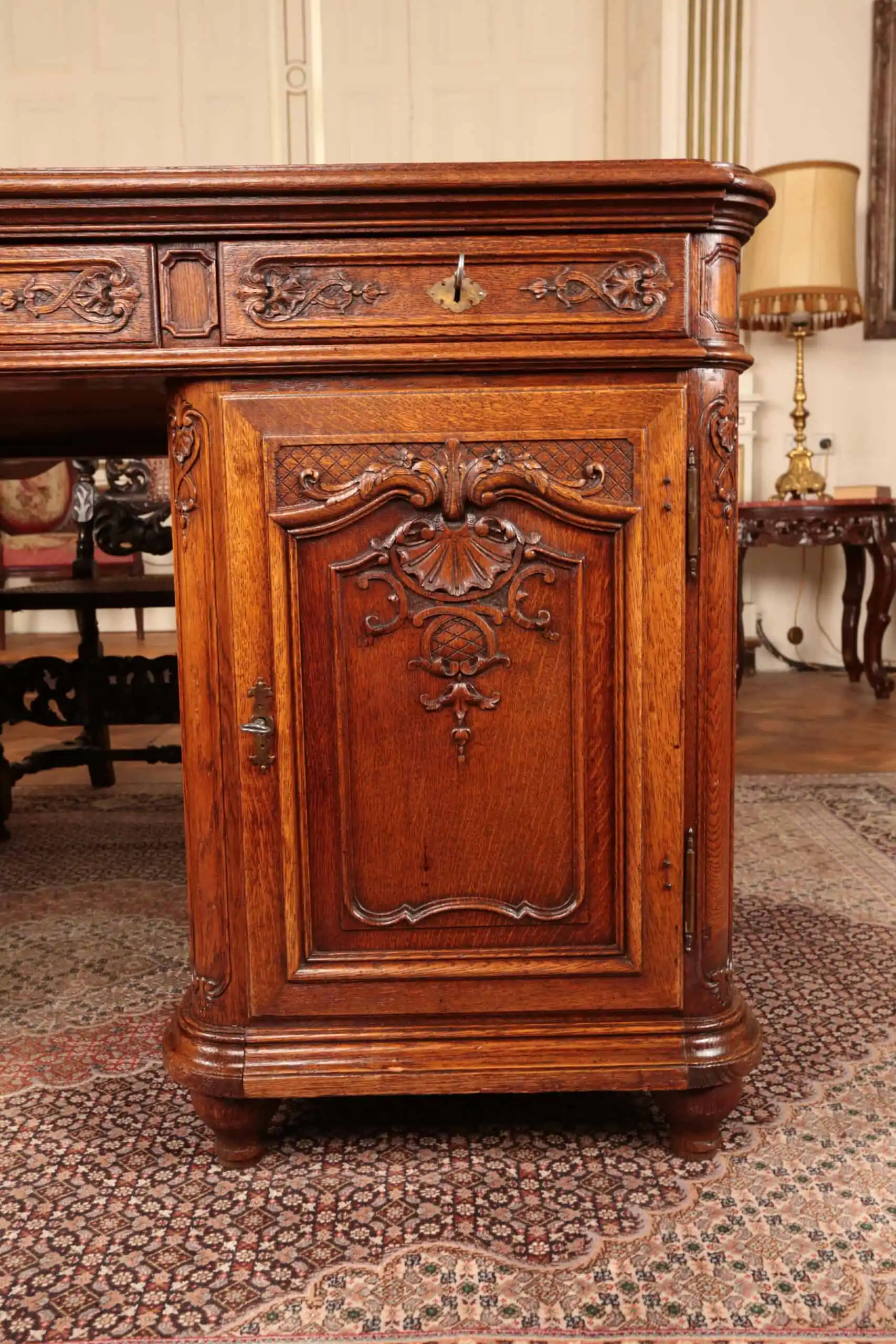 Velký partnerský Lutyšský psací stůl