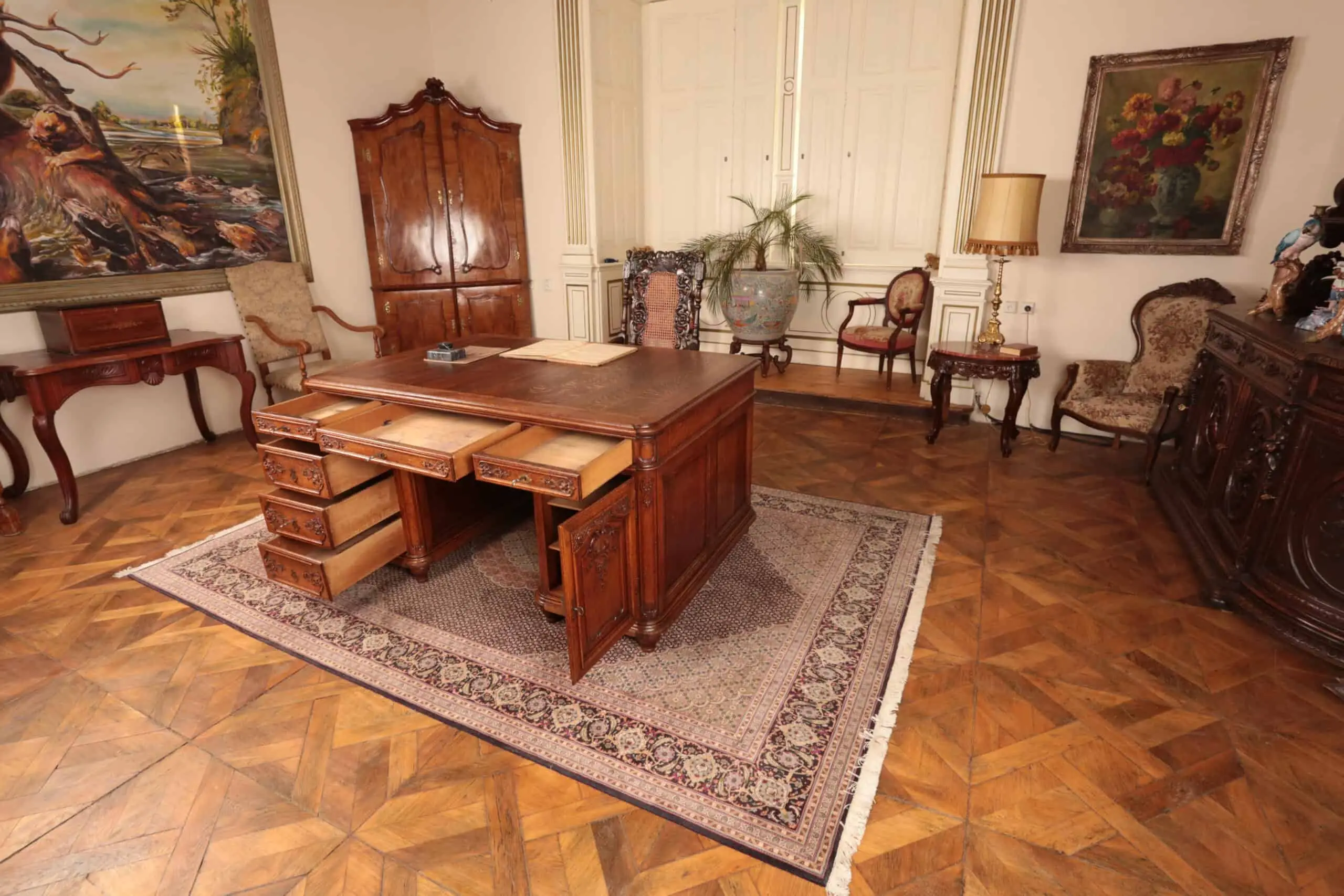 Velký partnerský Lutyšský psací stůl