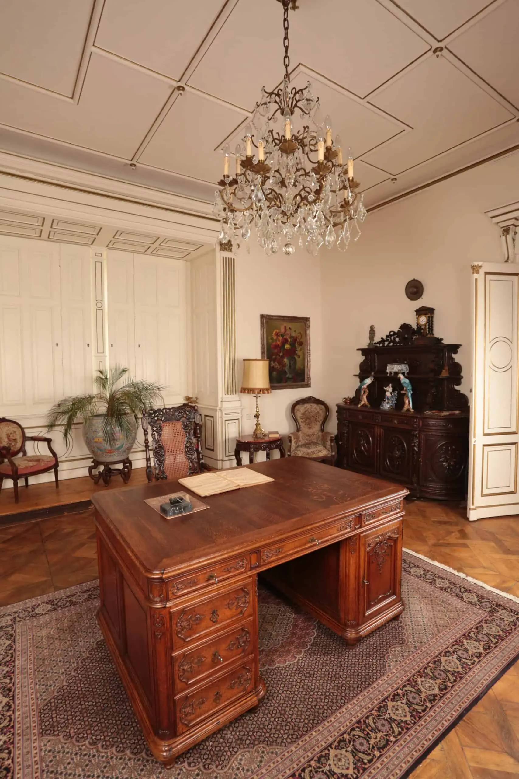 Velký partnerský Lutyšský psací stůl