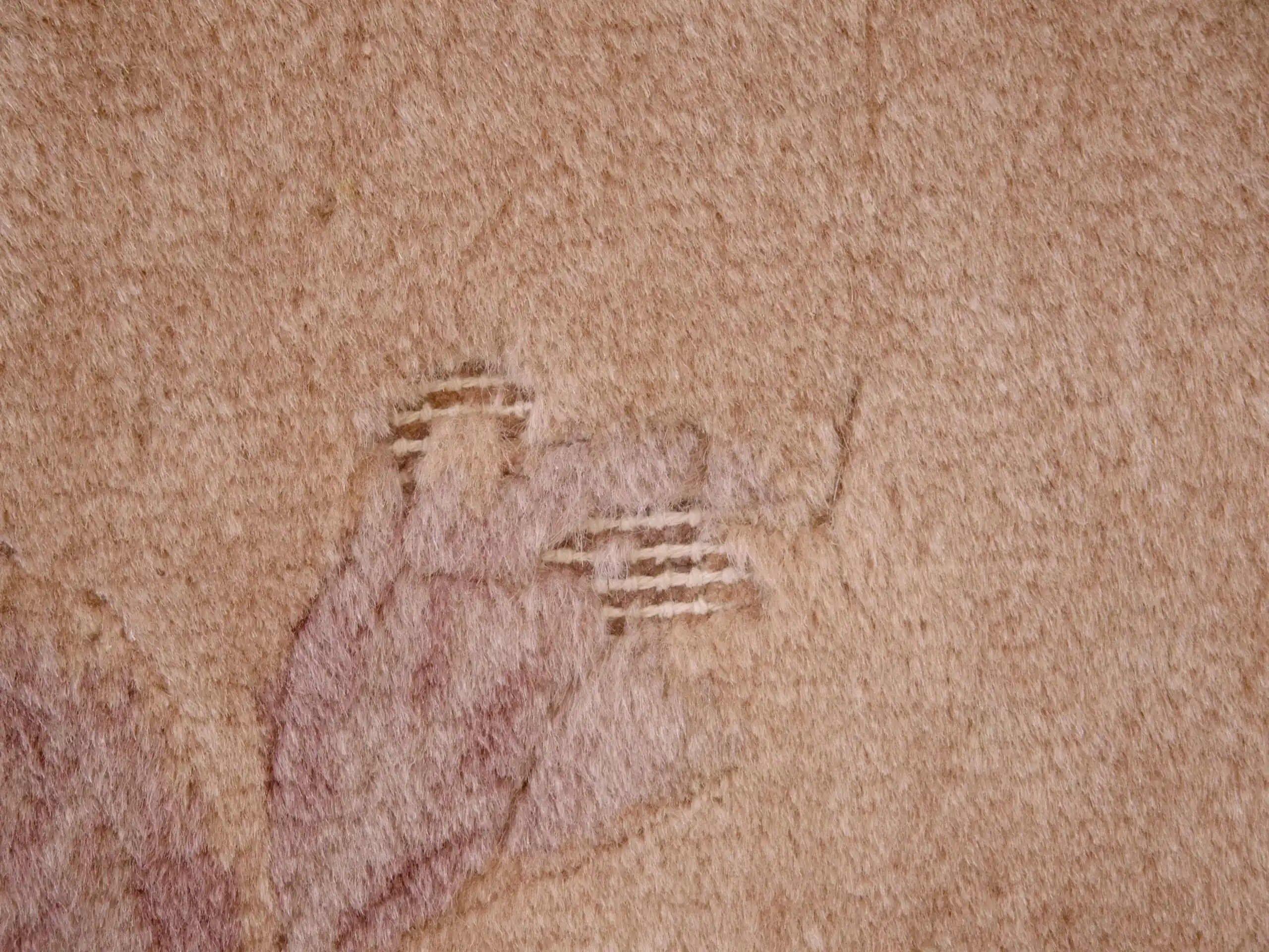 Čínský koberec s florálním motivem 206 x 133 cm