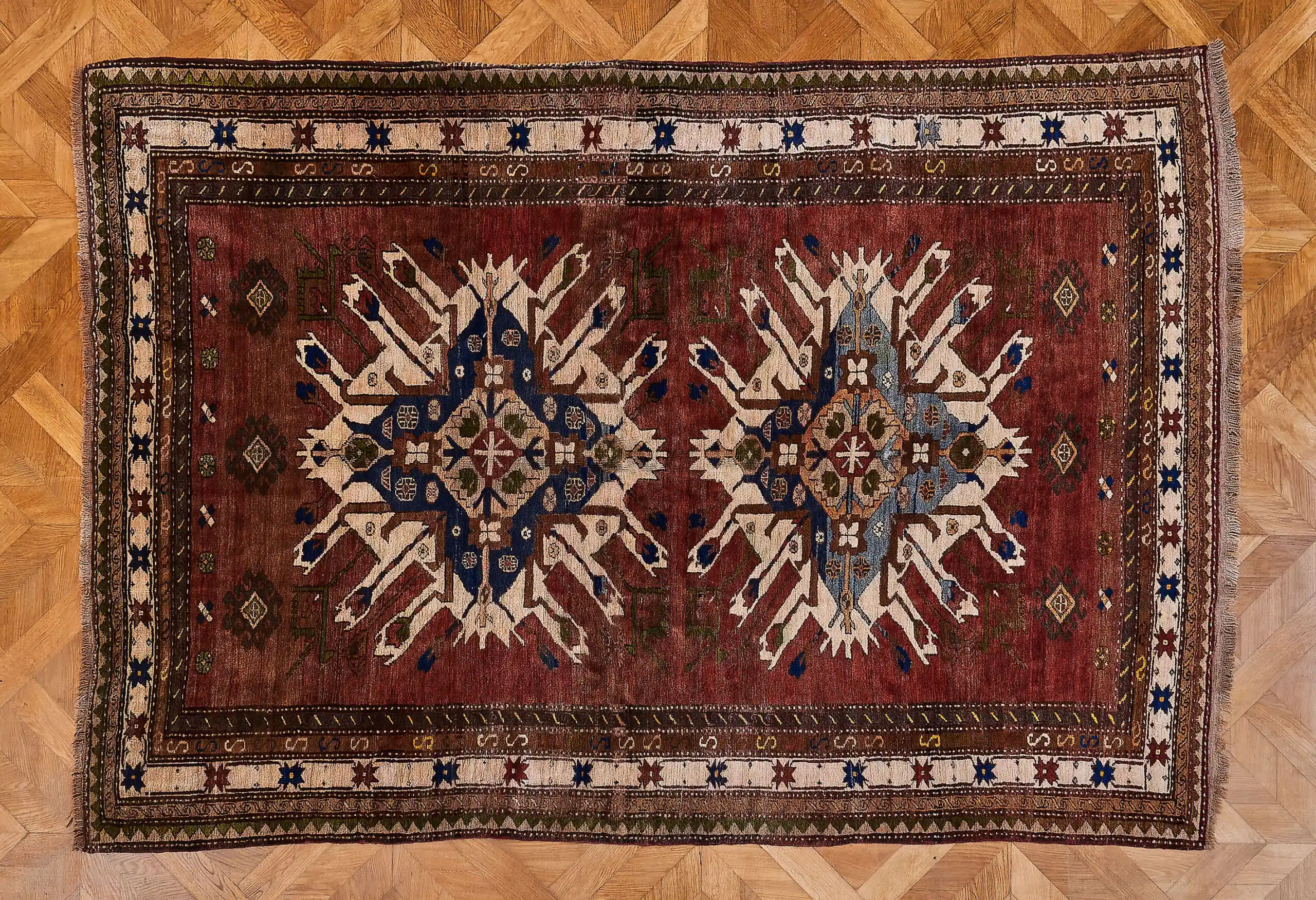 Zakavkazský vlněný koberec 258 X 176 cm