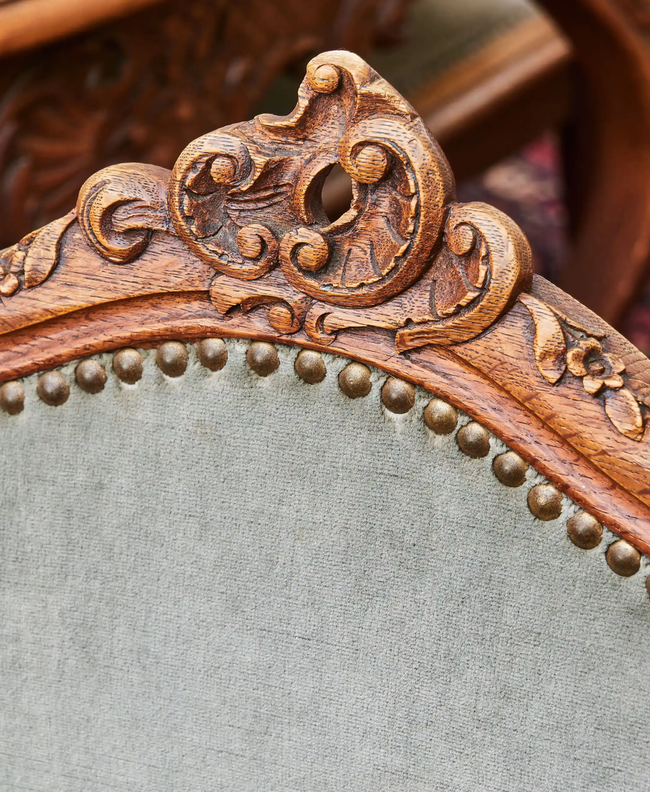 Neorokokové židle z masivního dubu