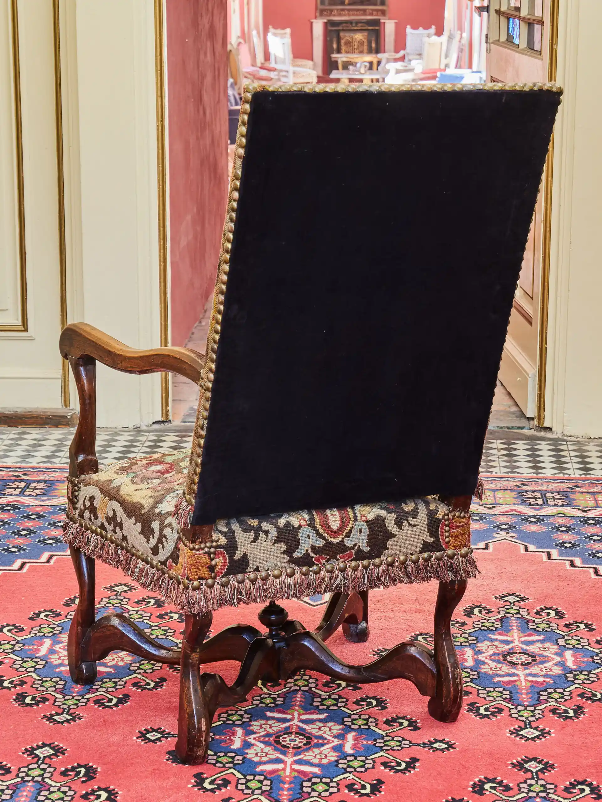 Neorenesanční křeslo Ludvík XIII s goblénem