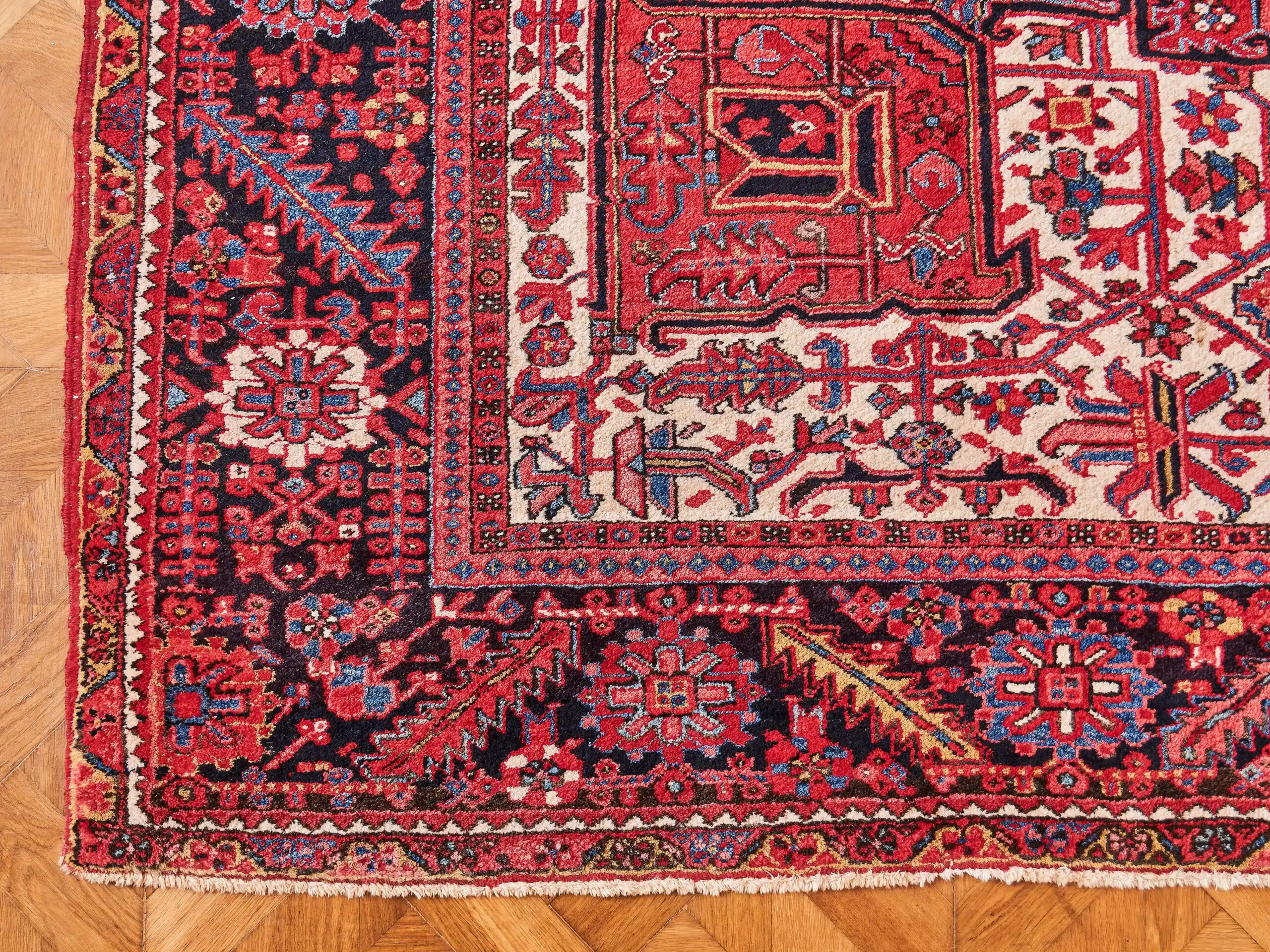 Perský ručně vázaný koberec Ahar (Heriz) – 415 × 298 cm