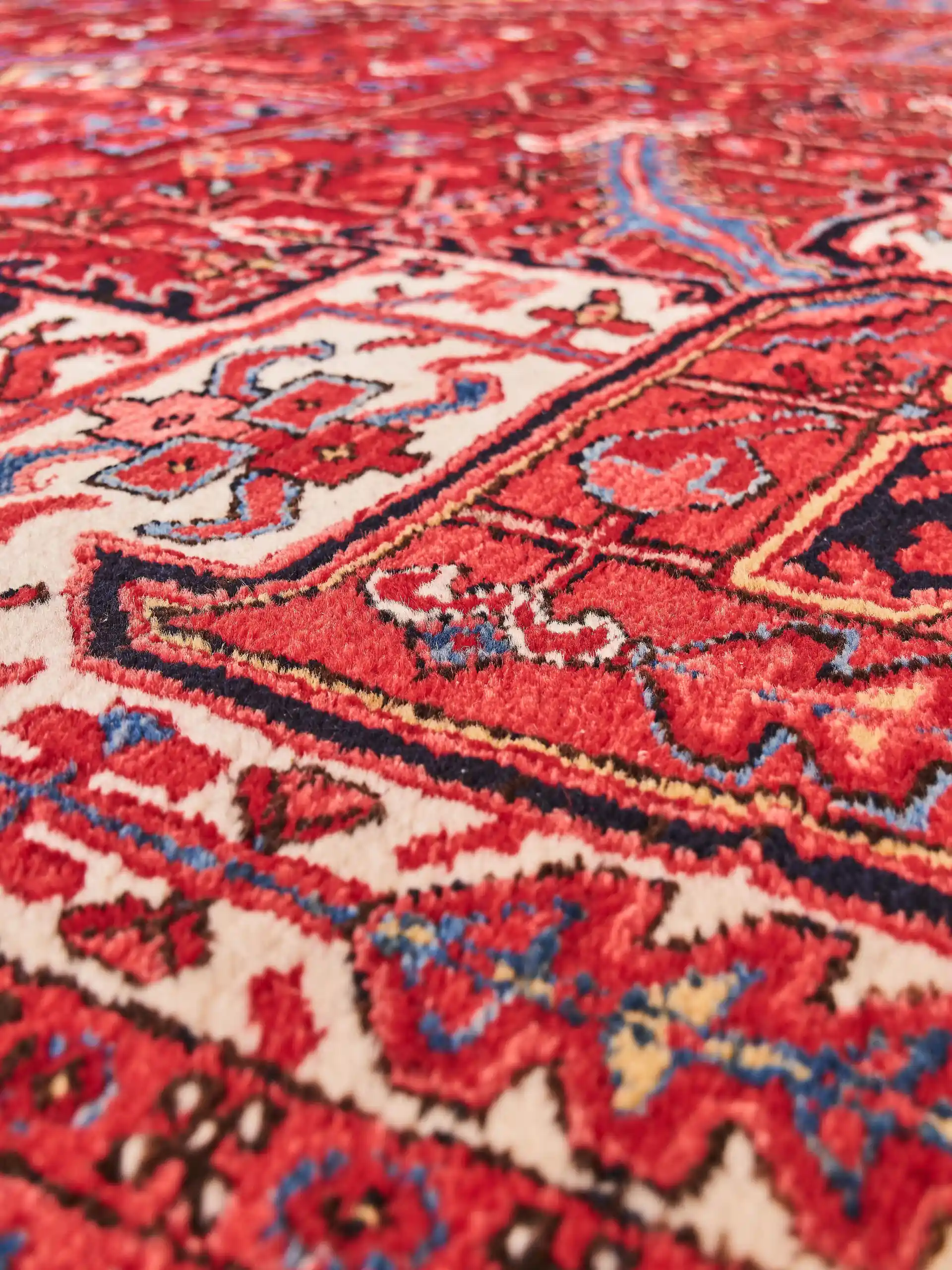 Perský ručně vázaný koberec Ahar (Heriz) – 415 × 298 cm