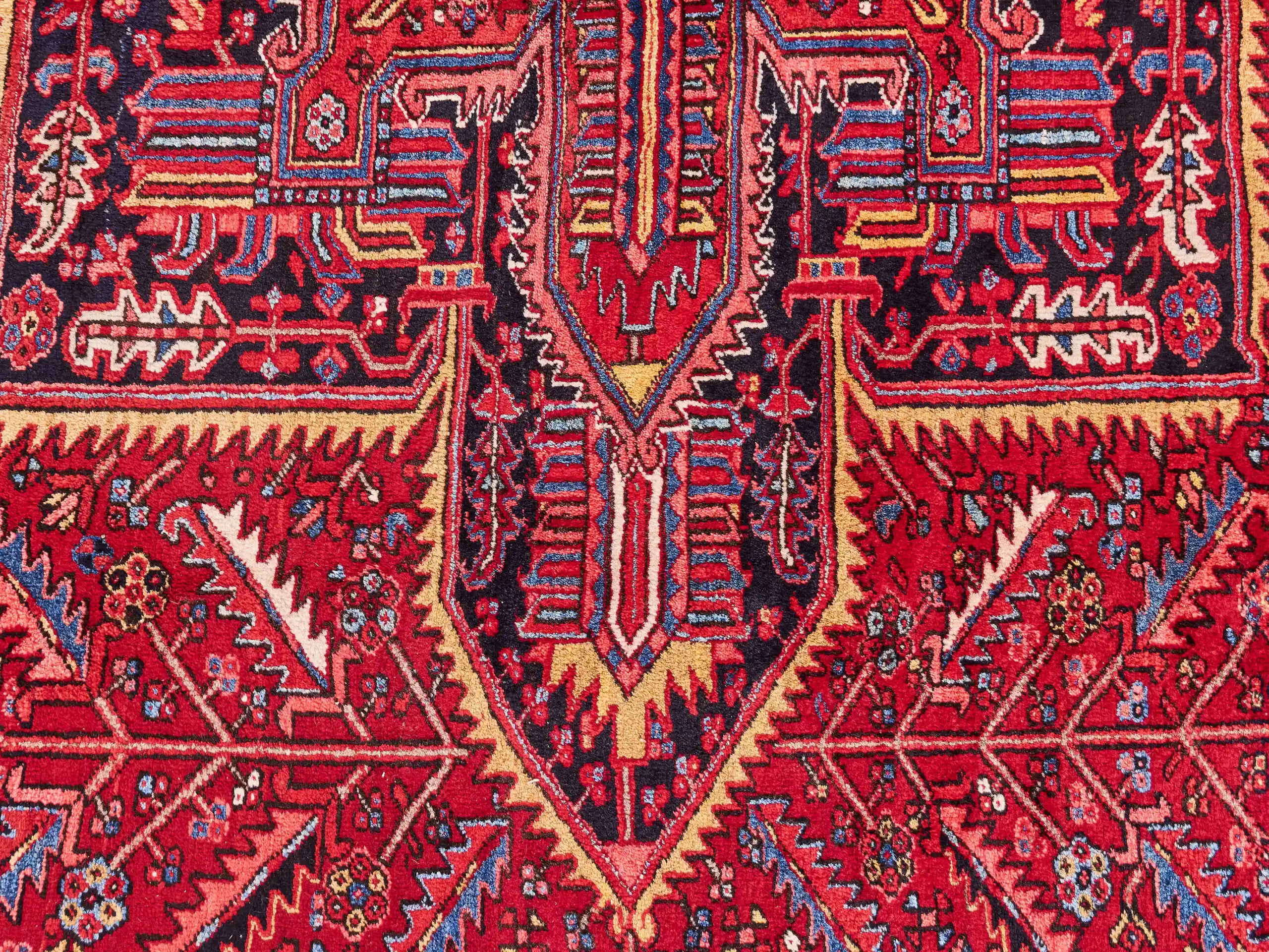 Perský ručně vázaný koberec Ahar (Heriz) – 415 × 298 cm