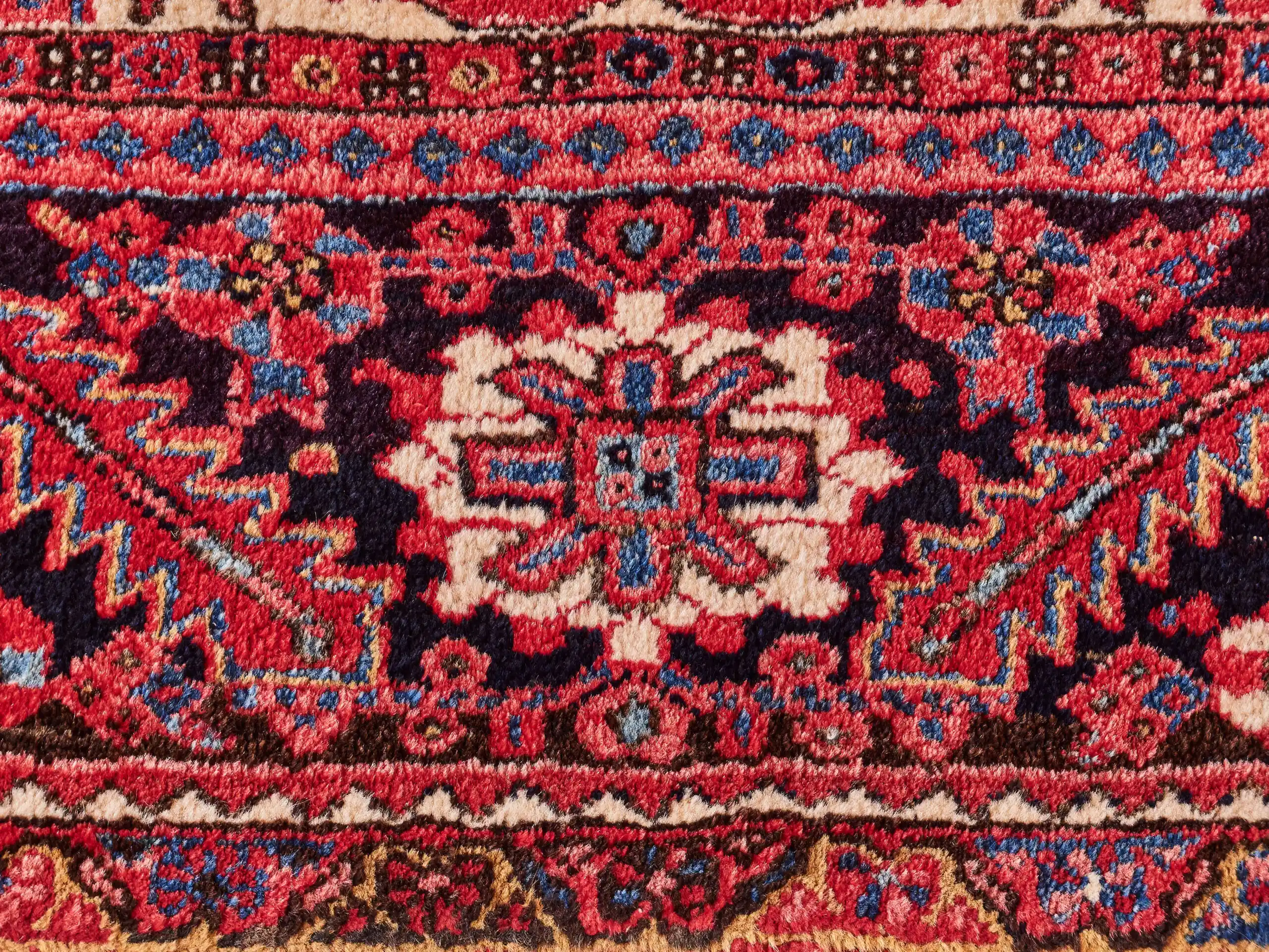 Perský ručně vázaný koberec Ahar (Heriz) – 415 × 298 cm