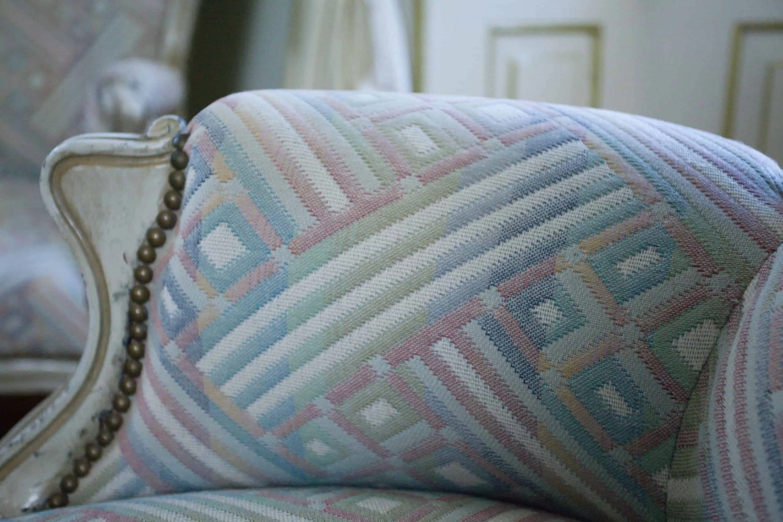 Bílá sedací souprava Ludvík Filip