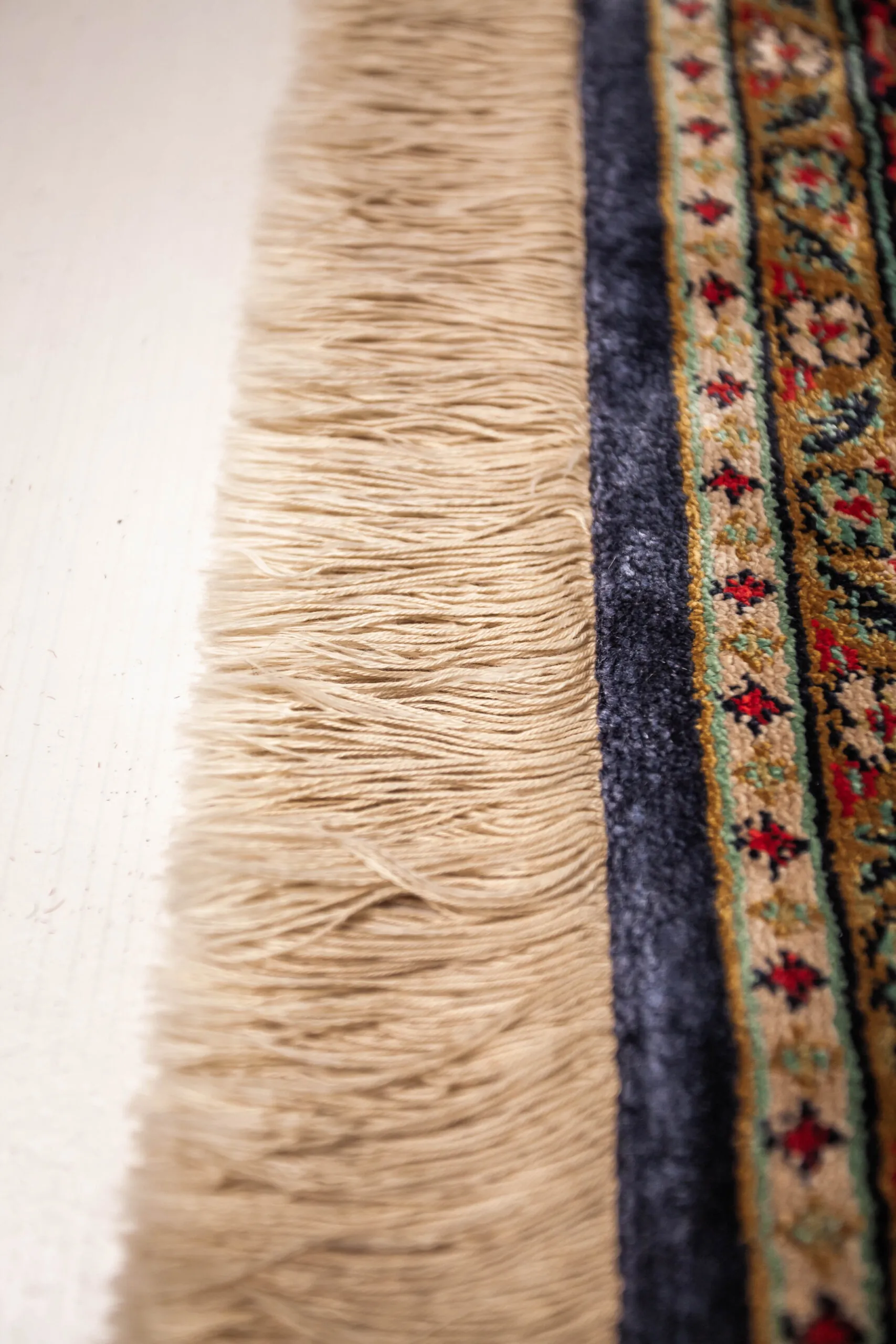 Hedvábný koberec Ghoum