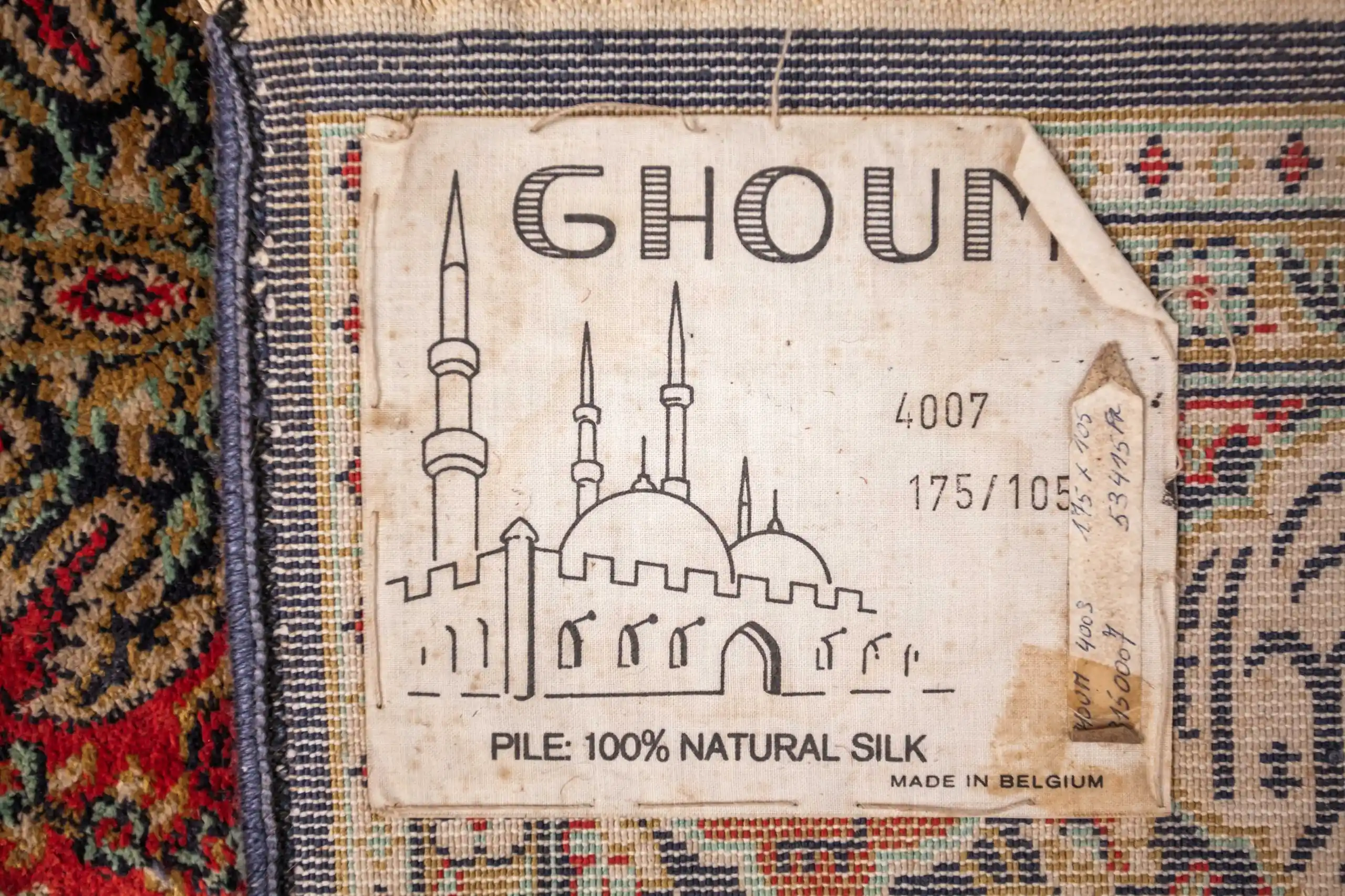 Hedvábný koberec Ghoum