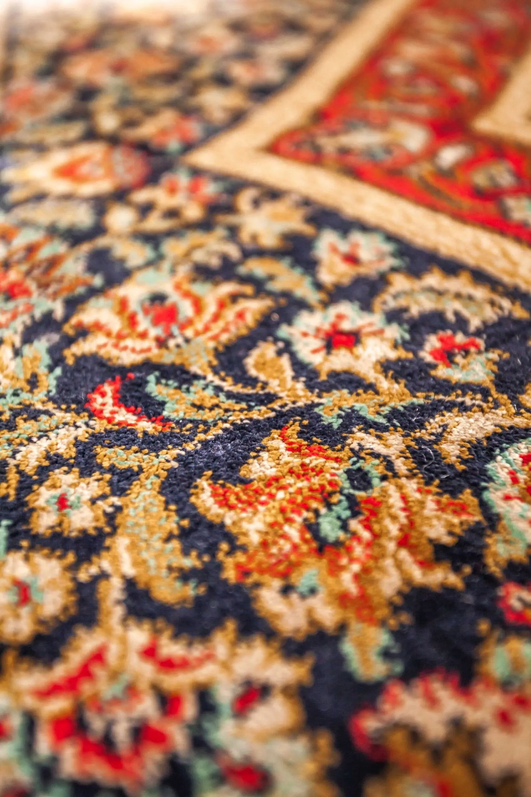 Hedvábný koberec Ghoum