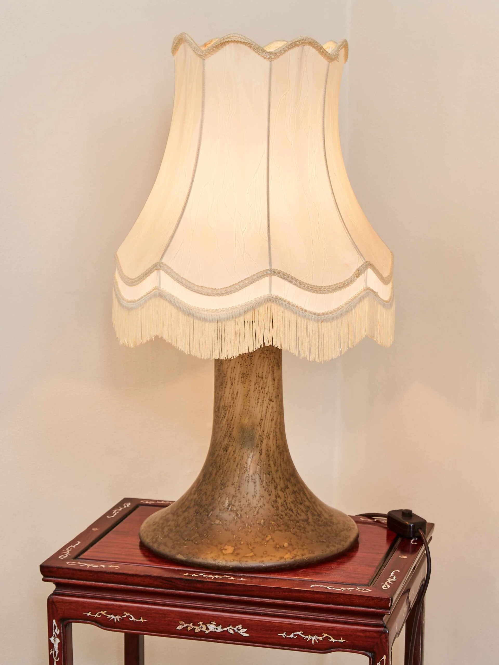 Velká designová lampa. Sklo.