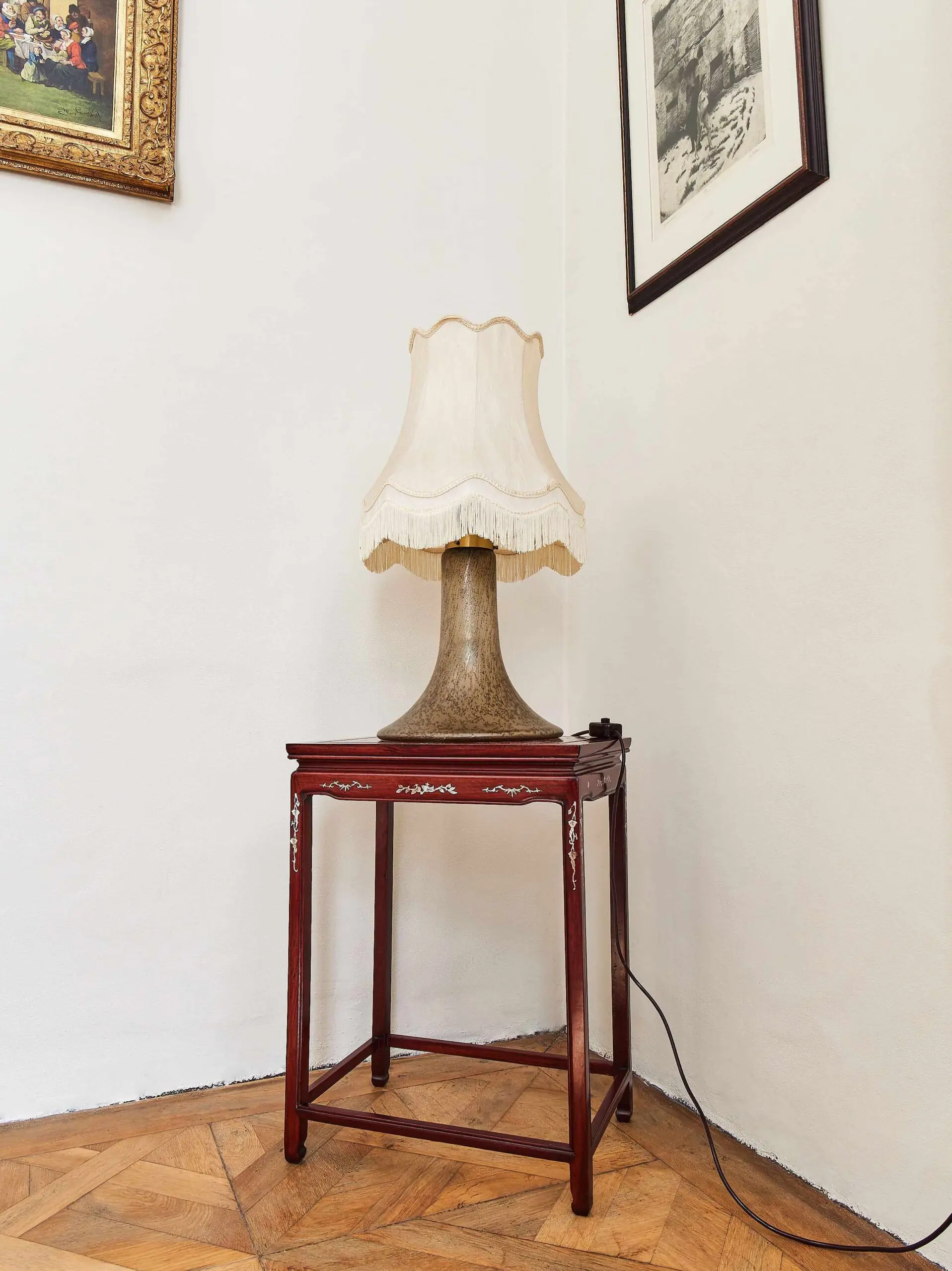 Velká designová lampa. Sklo.