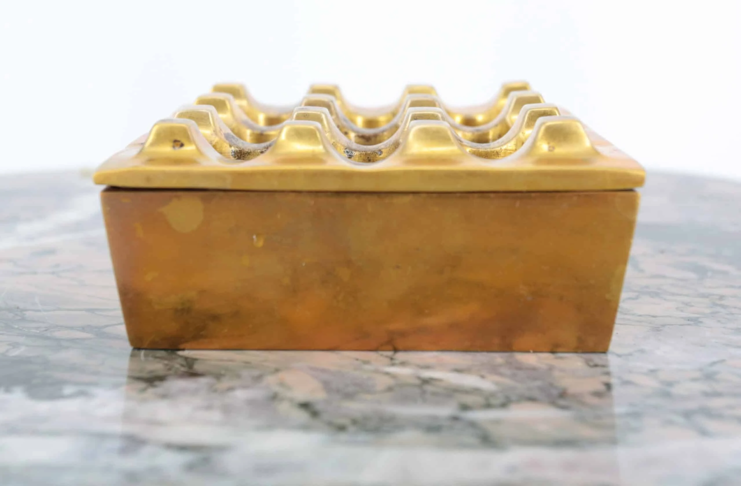 Ikonický popelník Bäckström & Ljungberg “Ultima 9”