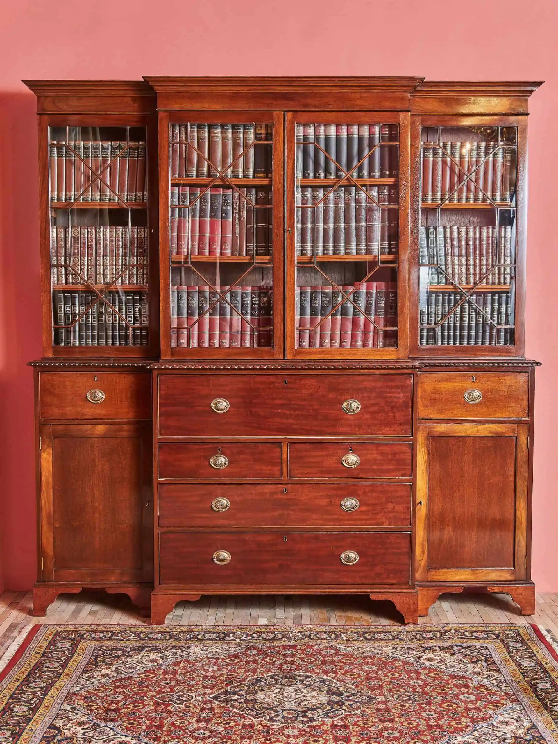 Starožitná Anglická knihovna se sekretářem Regetnství