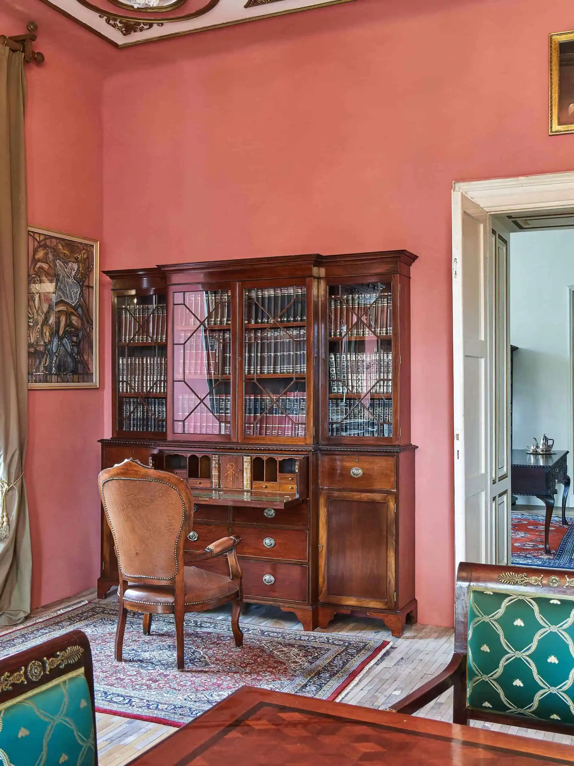 Starožitná Anglická knihovna se sekretářem Regetnství