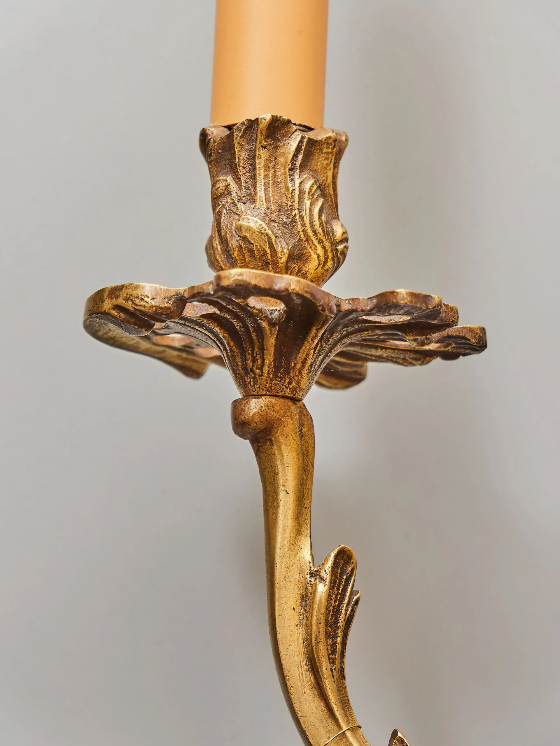 Párové dvouramenné apliky / lampy Ludvík XV