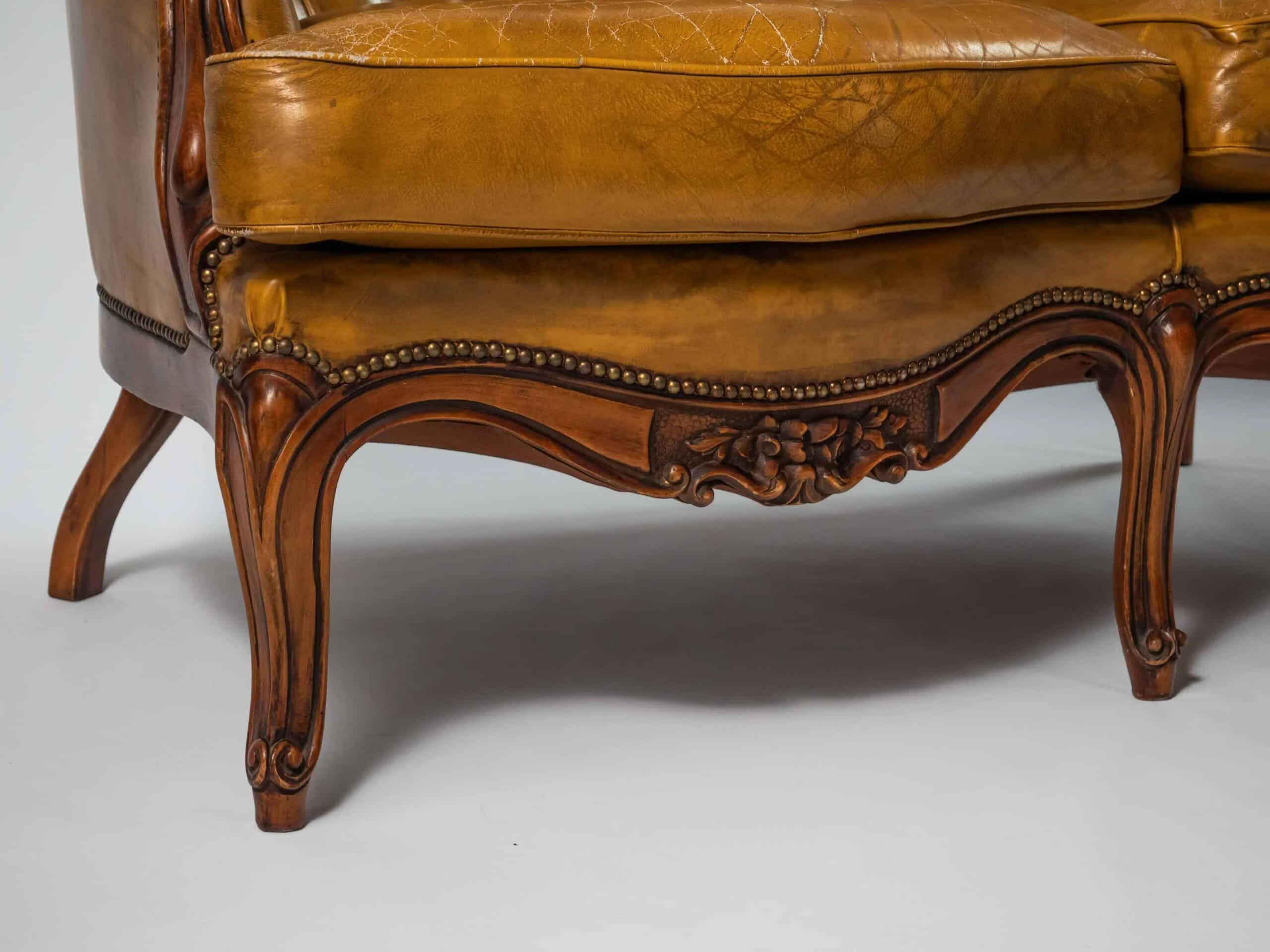 Luxusní kožená sedačka Ludvík – dostupnost koncem roku