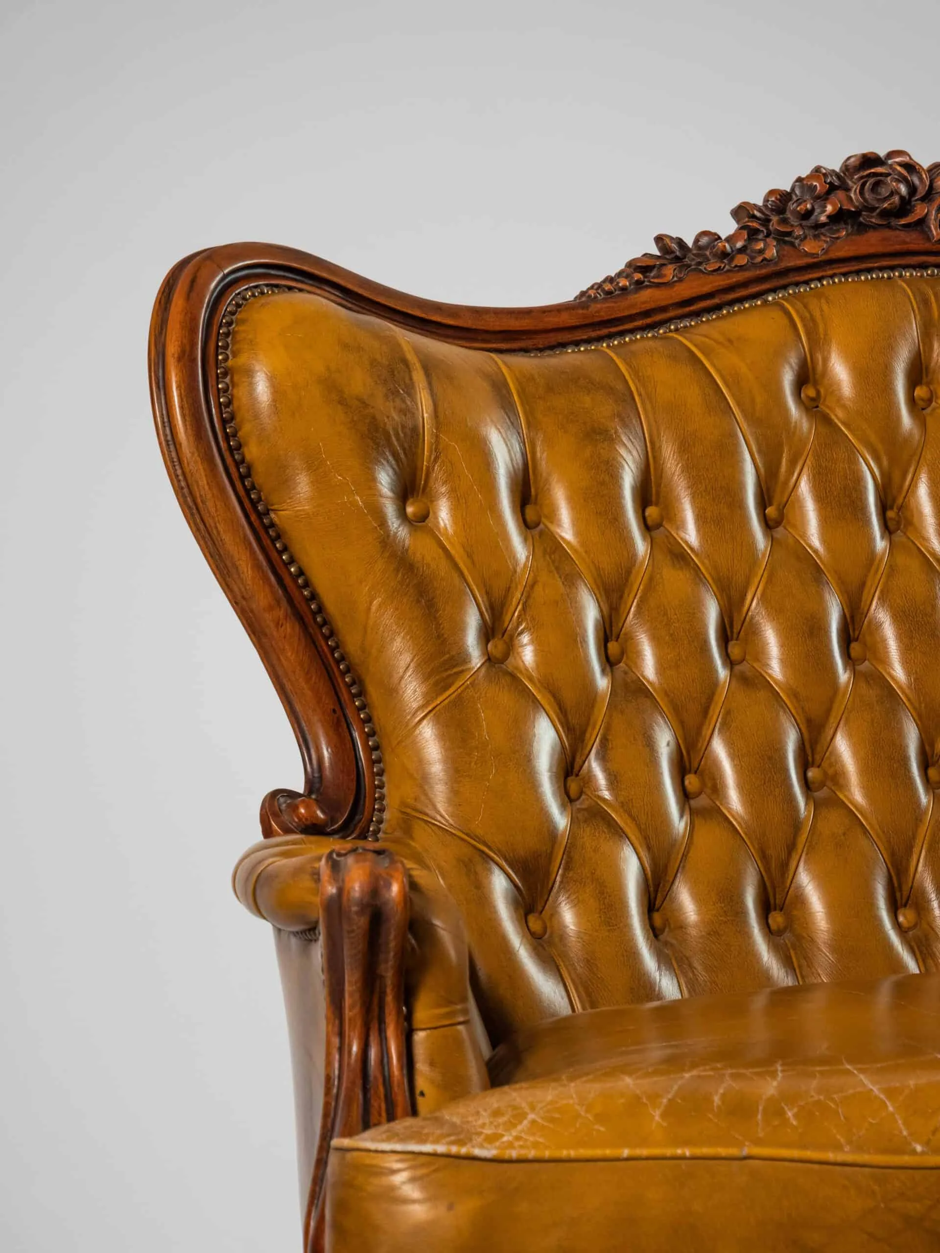 Luxusní kožená sedačka Ludvík – dostupnost koncem roku