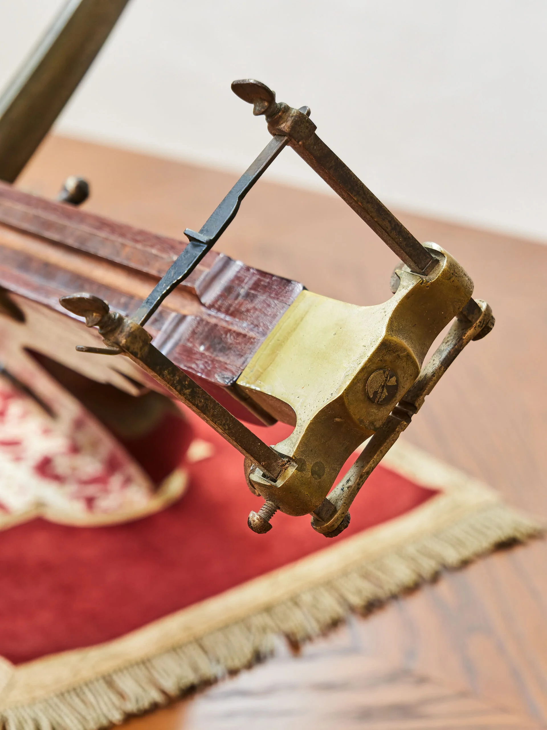 Hradební kuše s napínákem – belgická výroba, 19. století