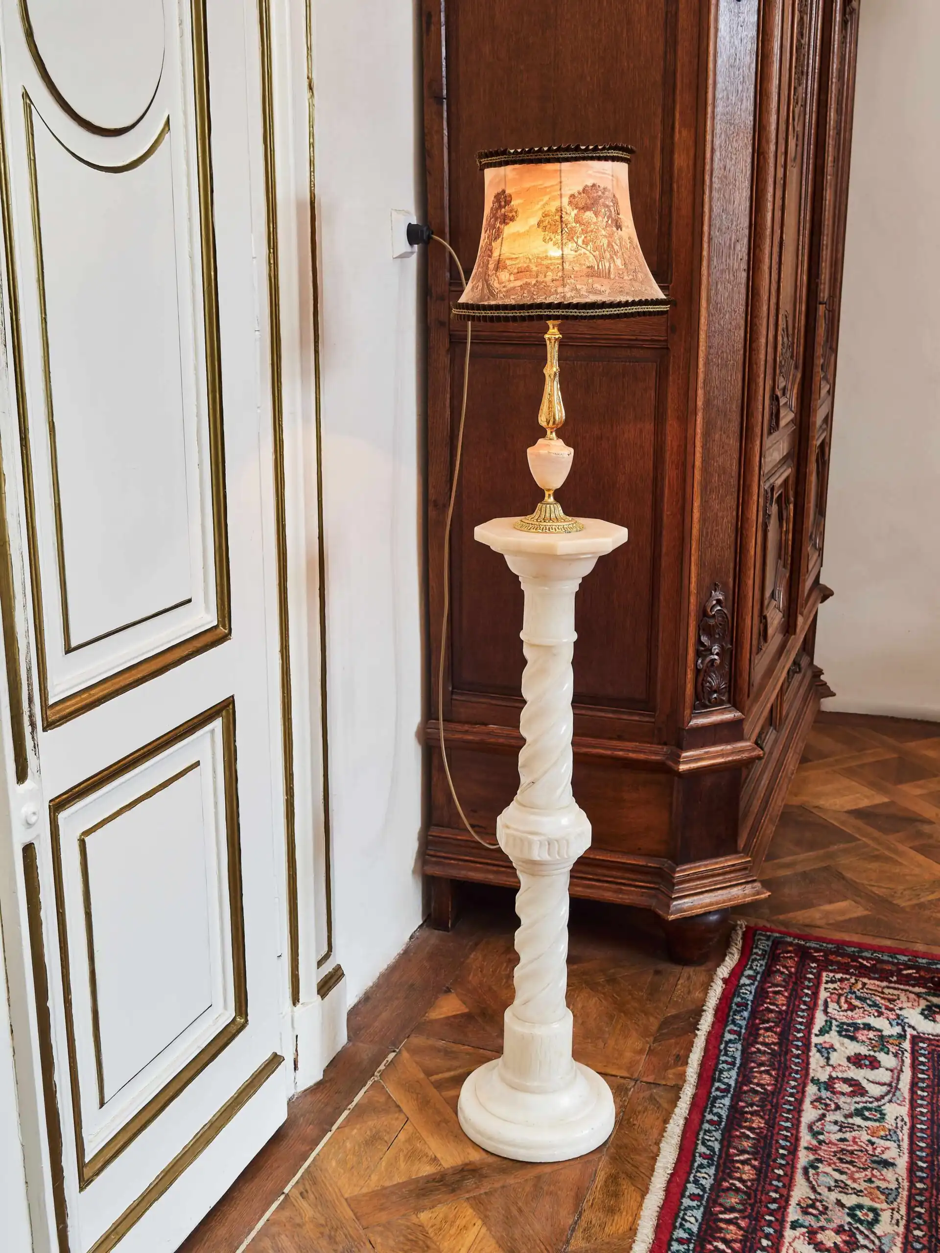 Alabastrový podstavec / sloup, Itálie, kolem roku 1950