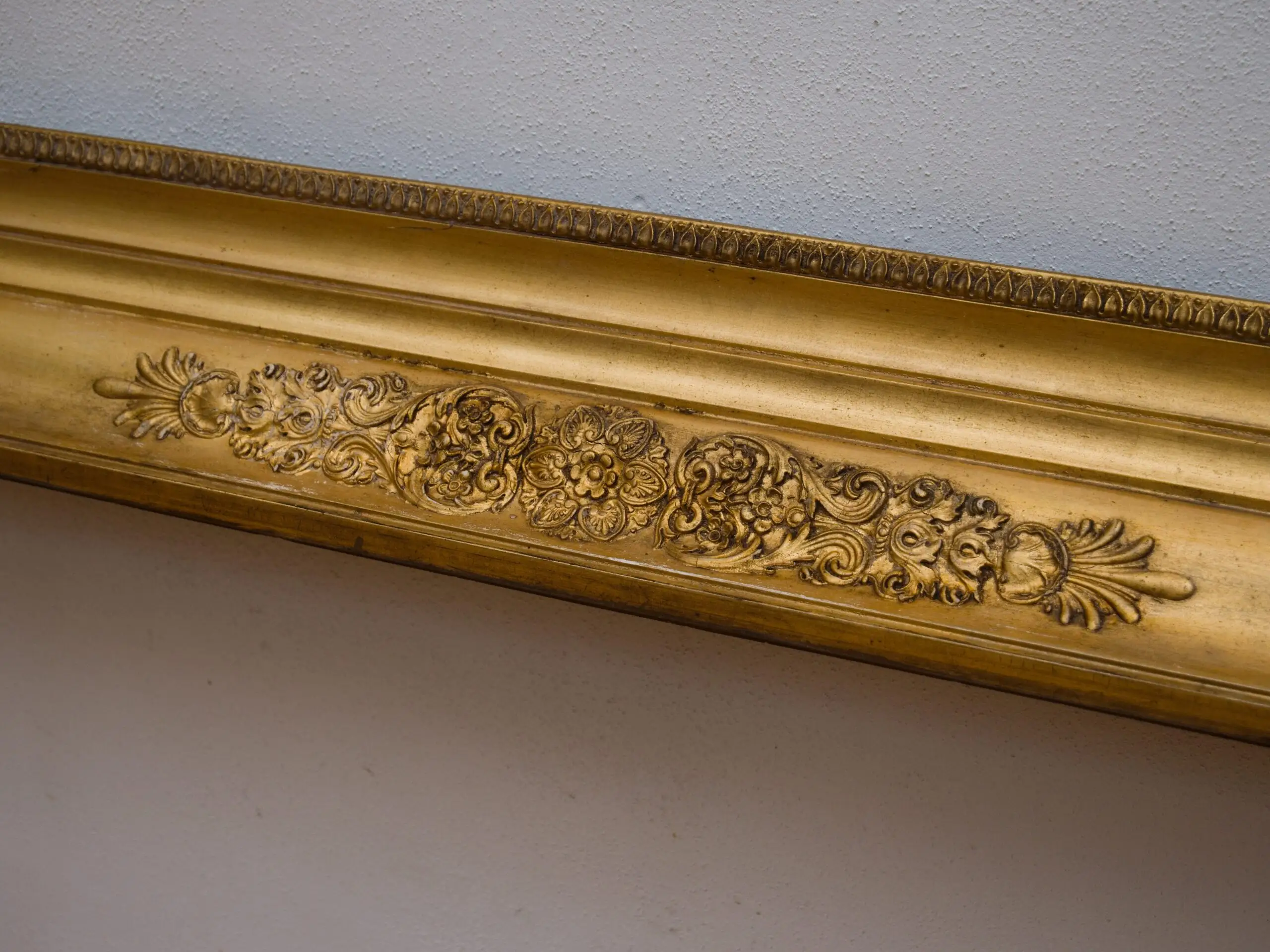 Starožitný zlacený rám na obraz – Biedermeier, 145 × 90 cm