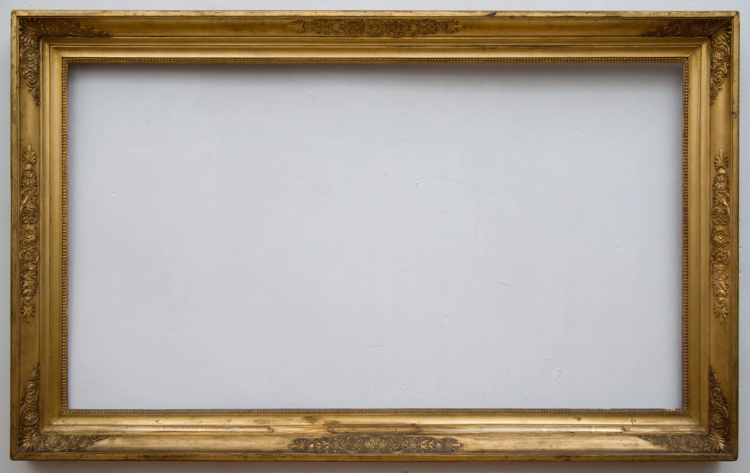 Starožitný zlacený rám na obraz – Biedermeier, 145 × 90 cm