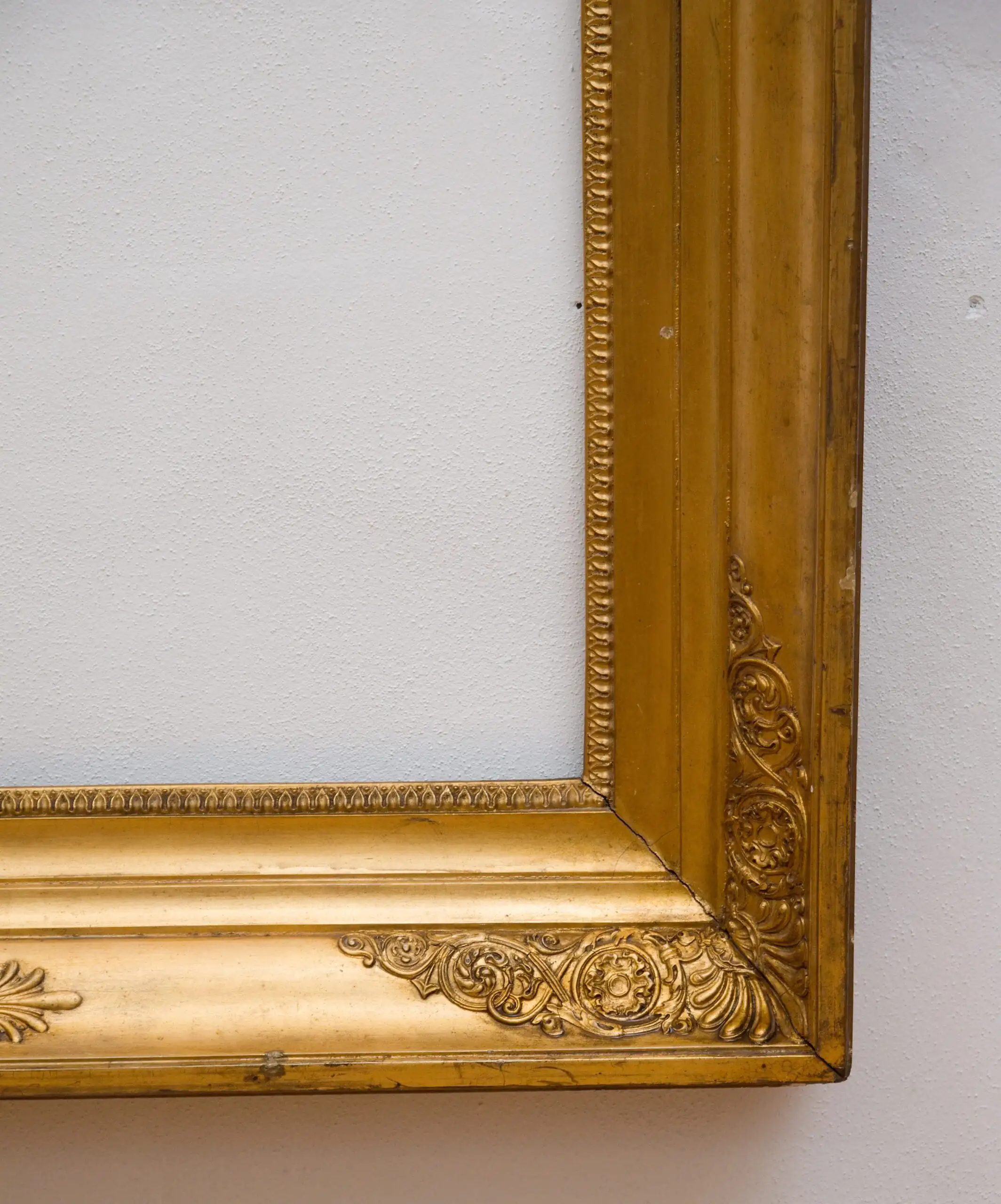 Starožitný zlacený rám na obraz – Biedermeier, 145 × 90 cm