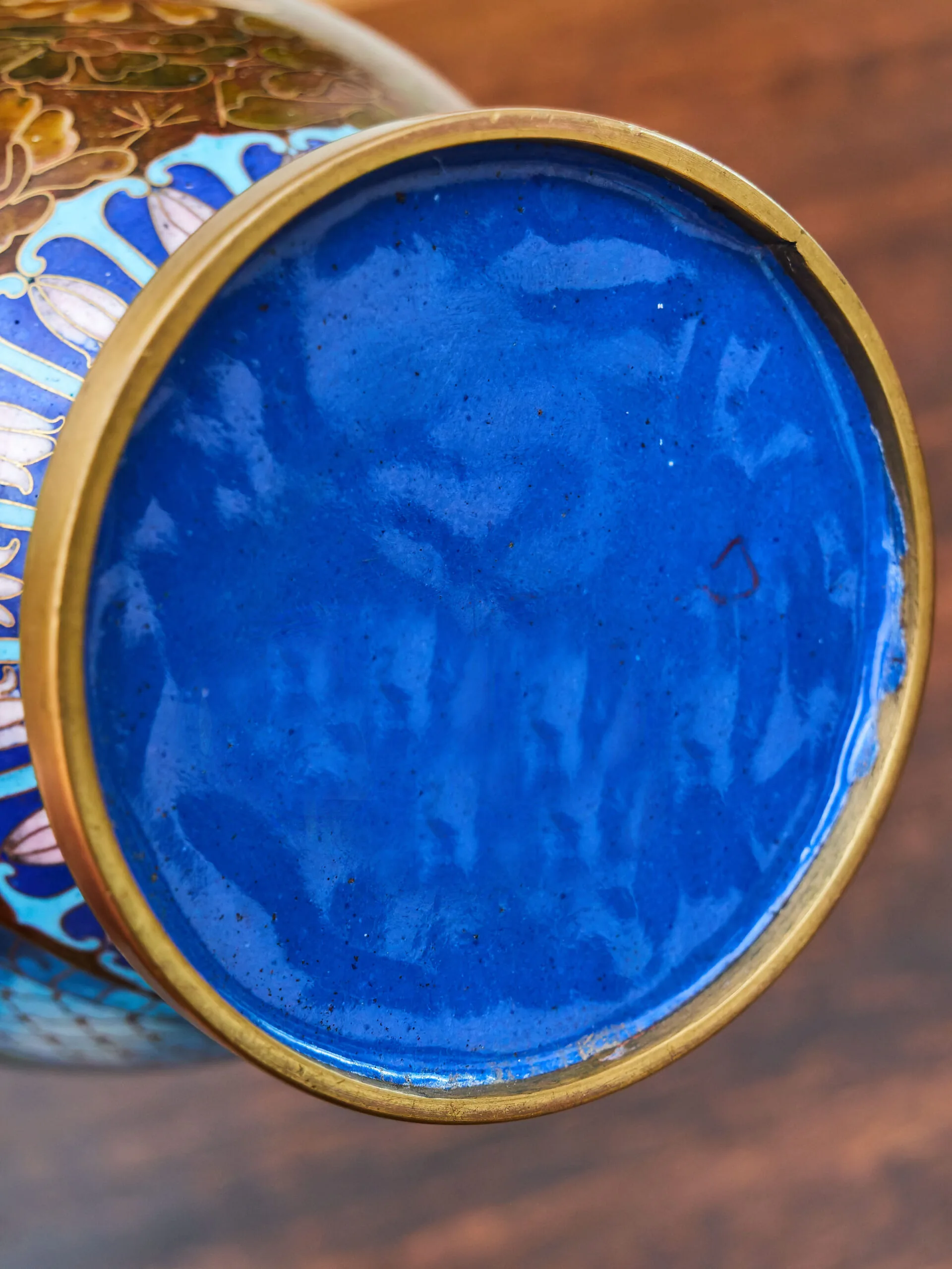 Cloisonné vázy – hnědé, ručně zdobené