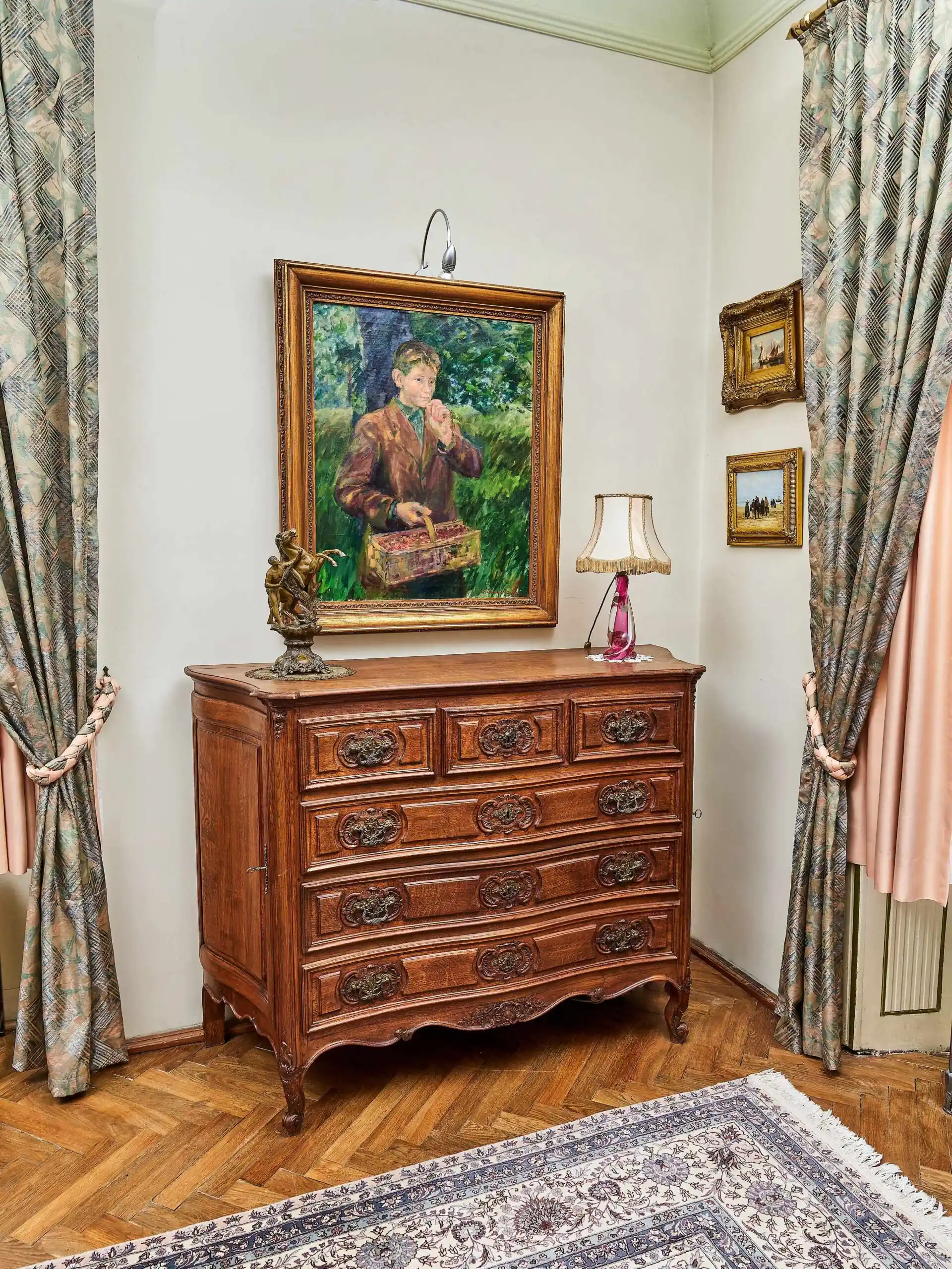 Chlapec s košíkem třešní – olejomalba, signováno a datováno 1960