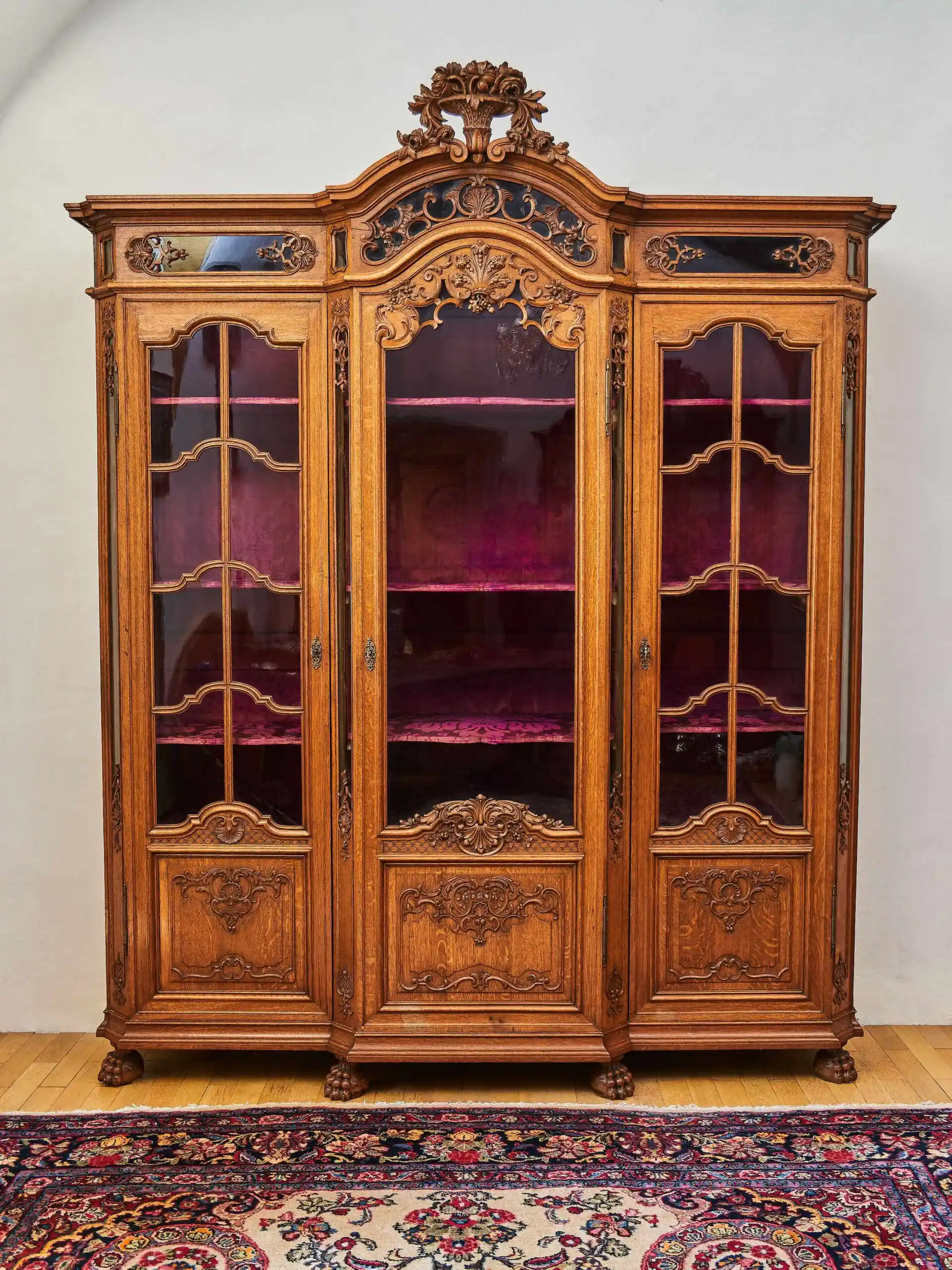 Luxusní starožitná knihovna z Lutychu – Reservé V.V.