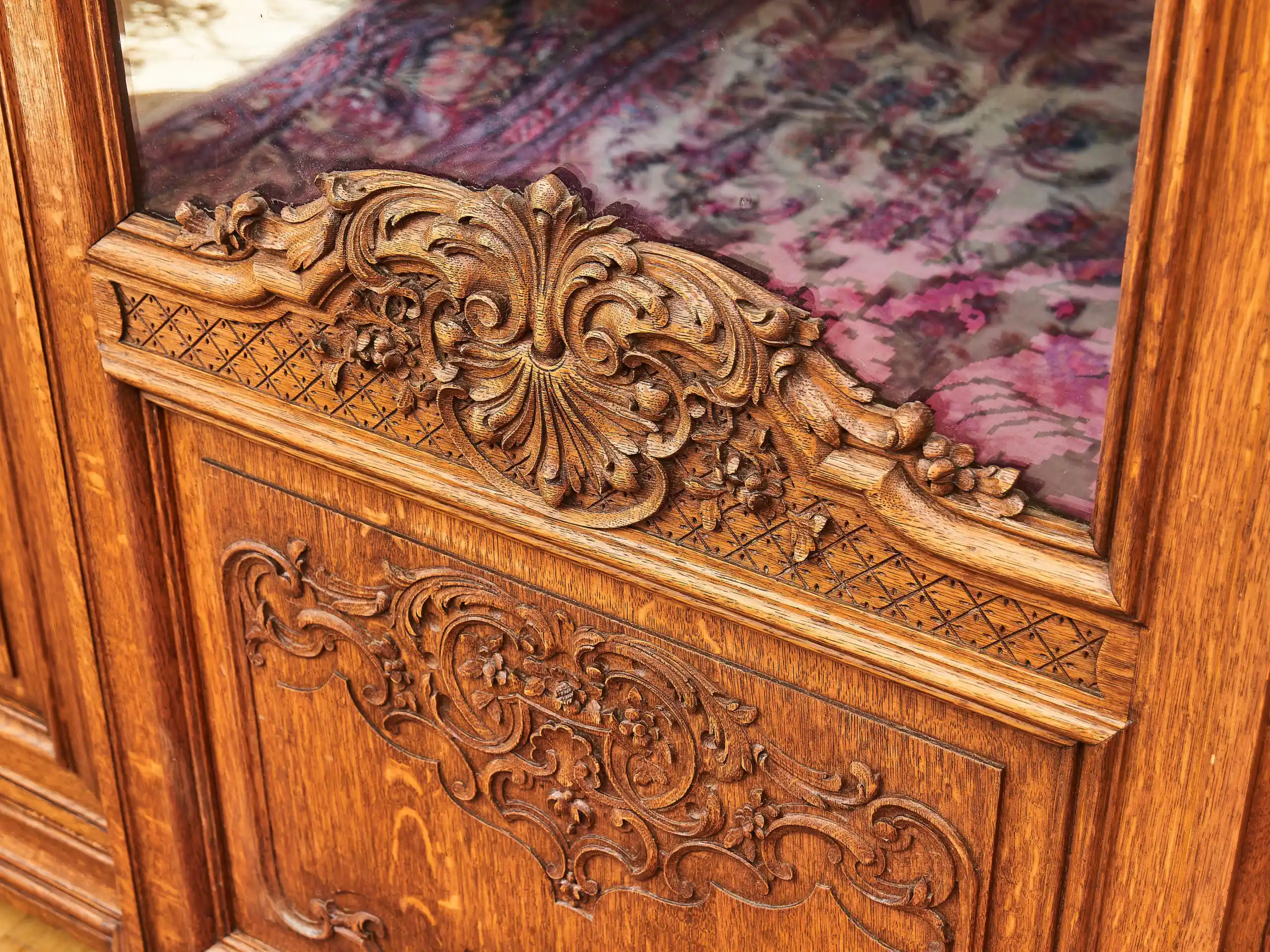 Luxusní starožitná knihovna z Lutychu – Reservé V.V.