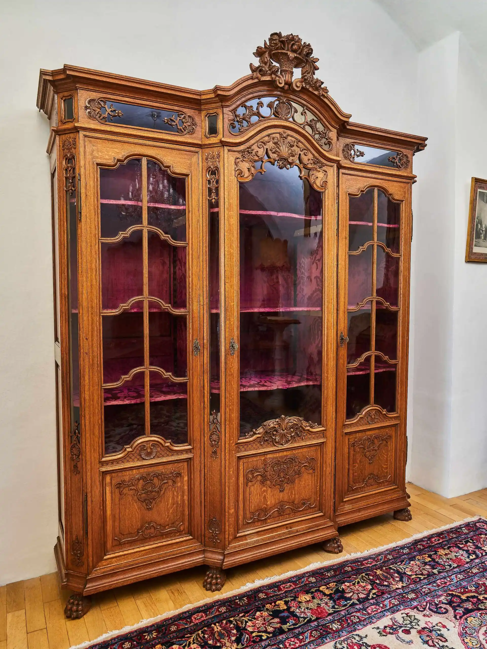 Luxusní starožitná knihovna z Lutychu – Reservé V.V.