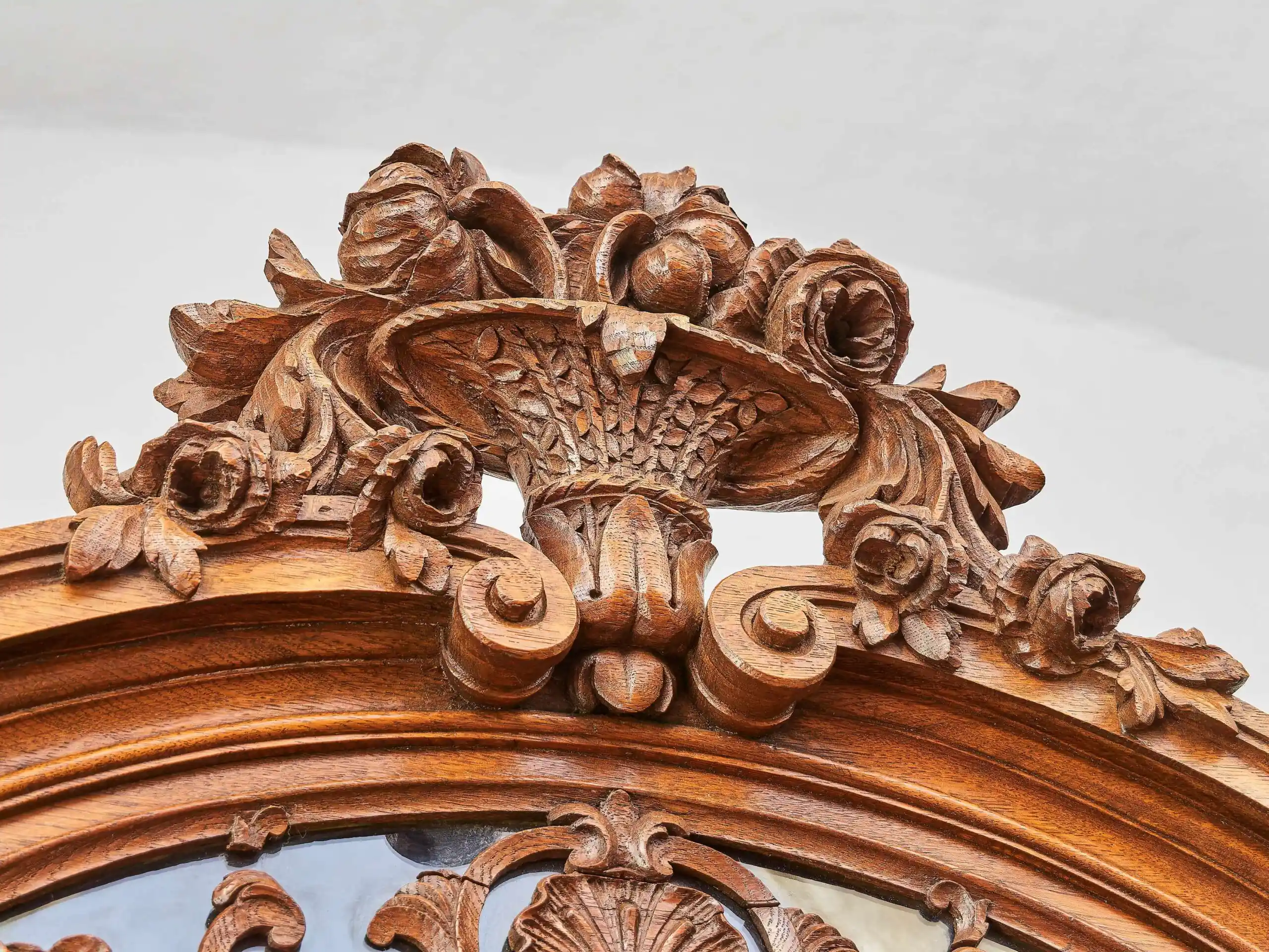 Luxusní starožitná knihovna z Lutychu – Reservé V.V.