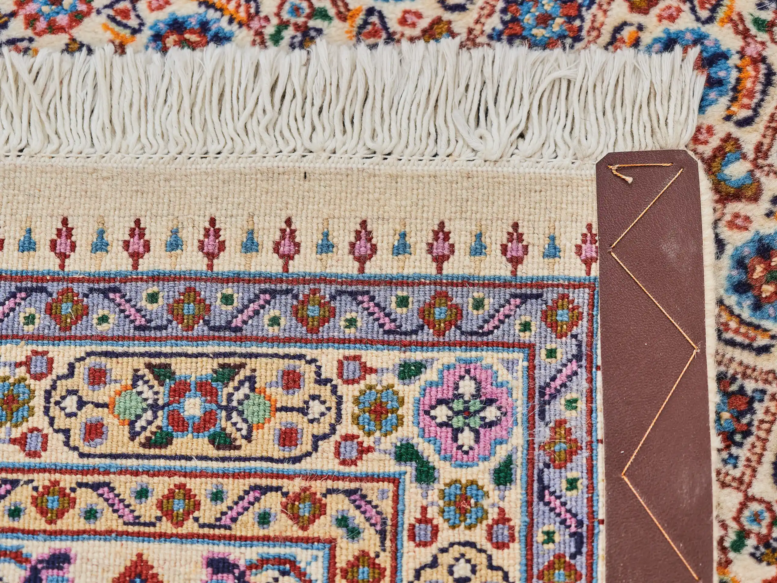 Ručně vázaný perský koberec Moud z Íránu – rozměr 218 x 150 cm