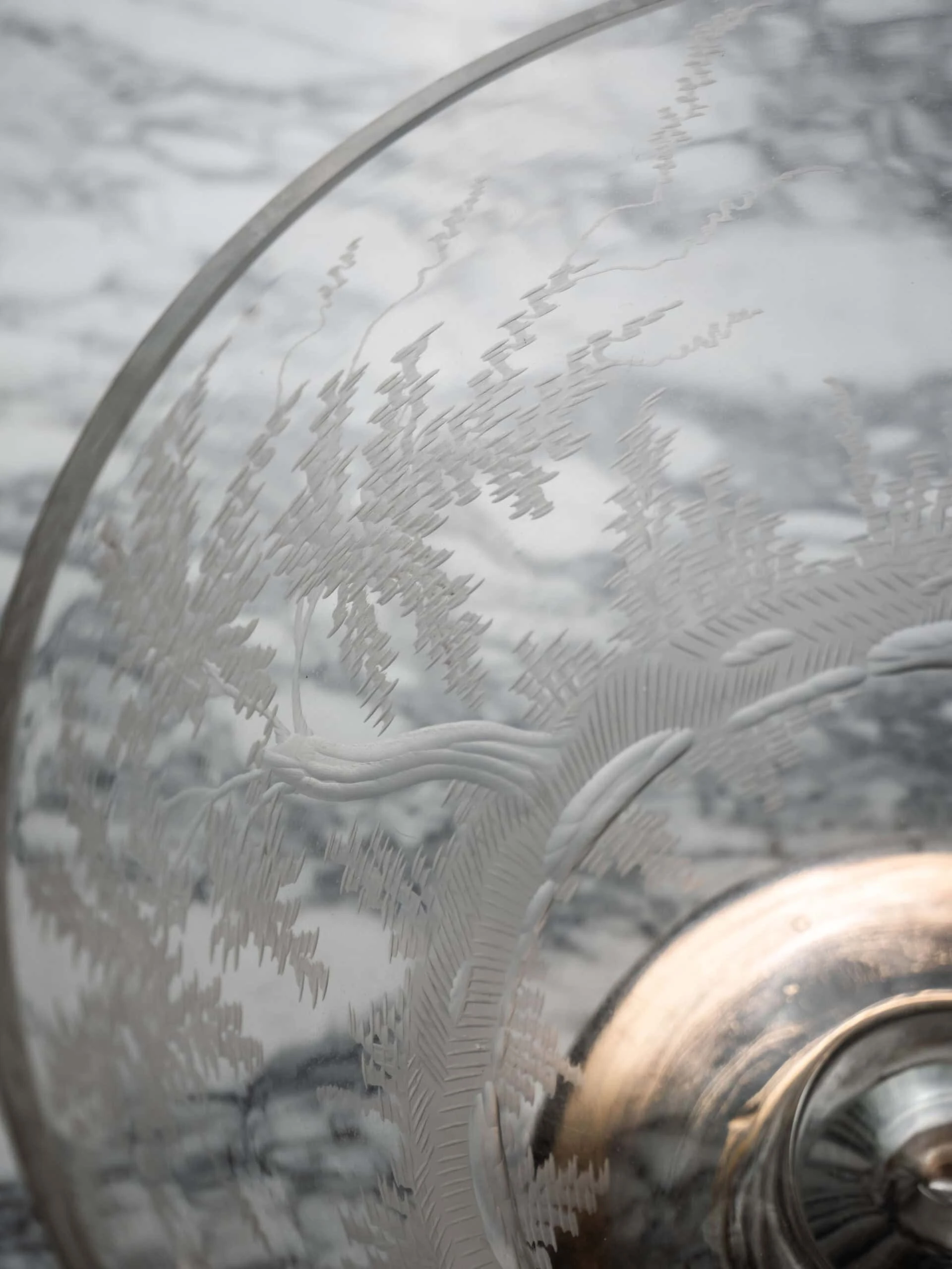 Vzácná starožitná rytá miska z 19. století – Reservé