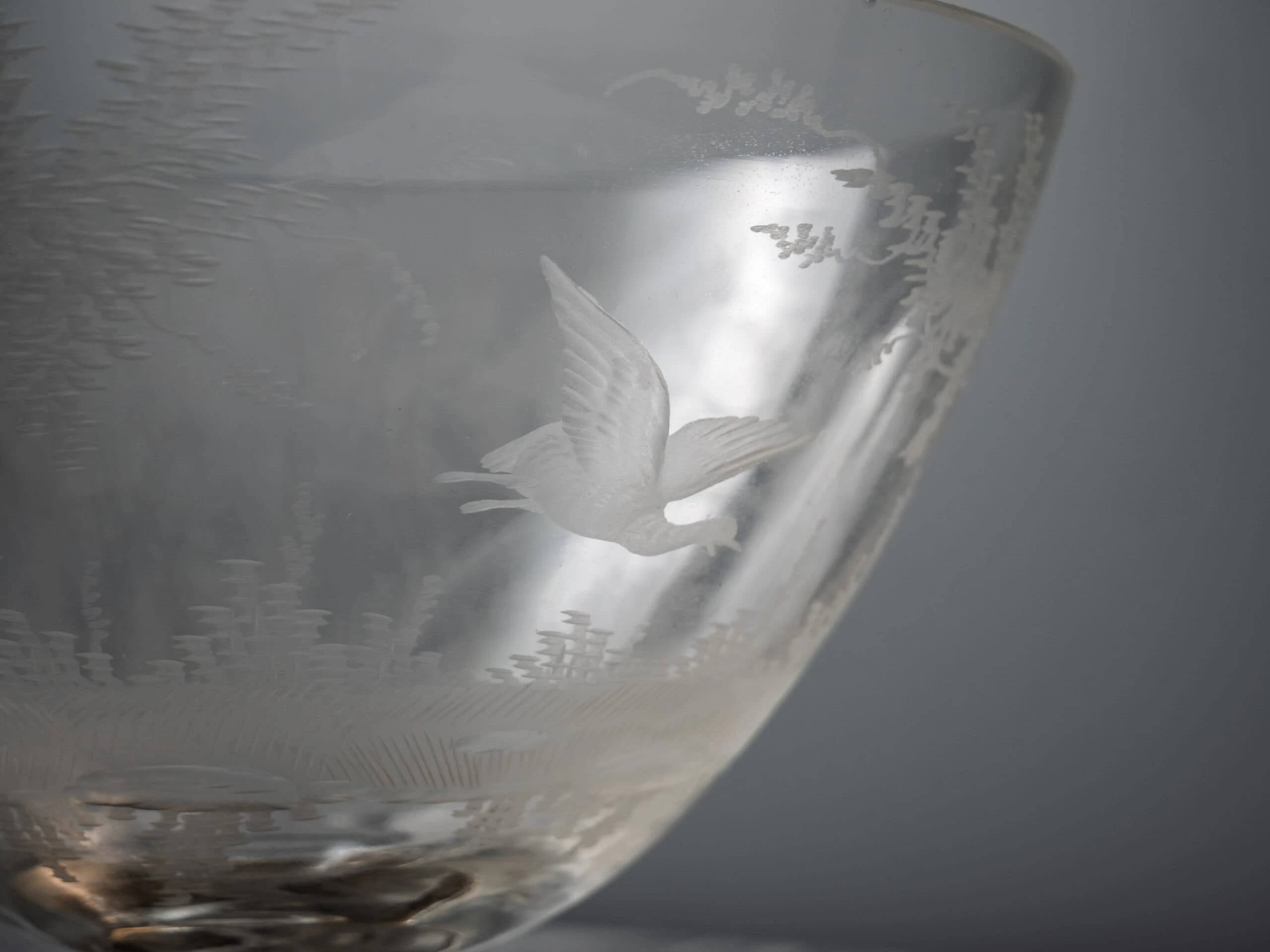 Vzácná starožitná rytá miska z 19. století – Reservé