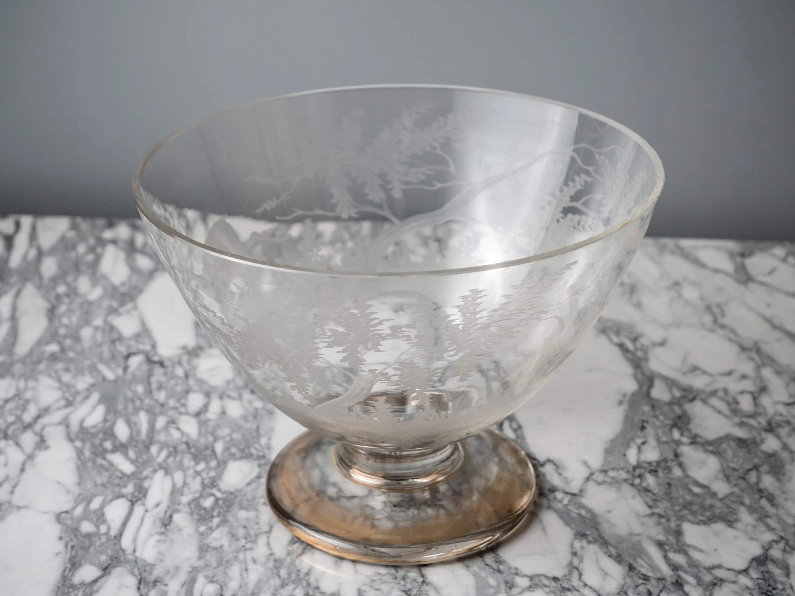 Vzácná starožitná rytá miska z 19. století – Reservé