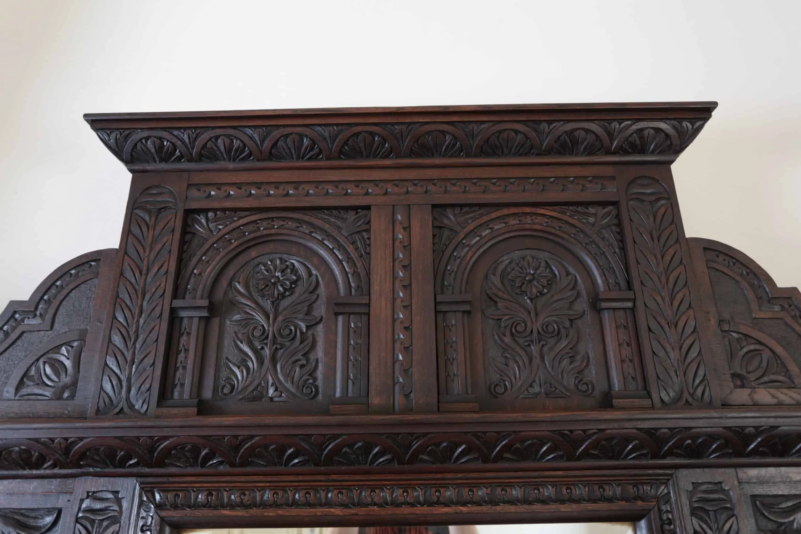 Starožitný Viktoriánský příborník Edwards & Roberts