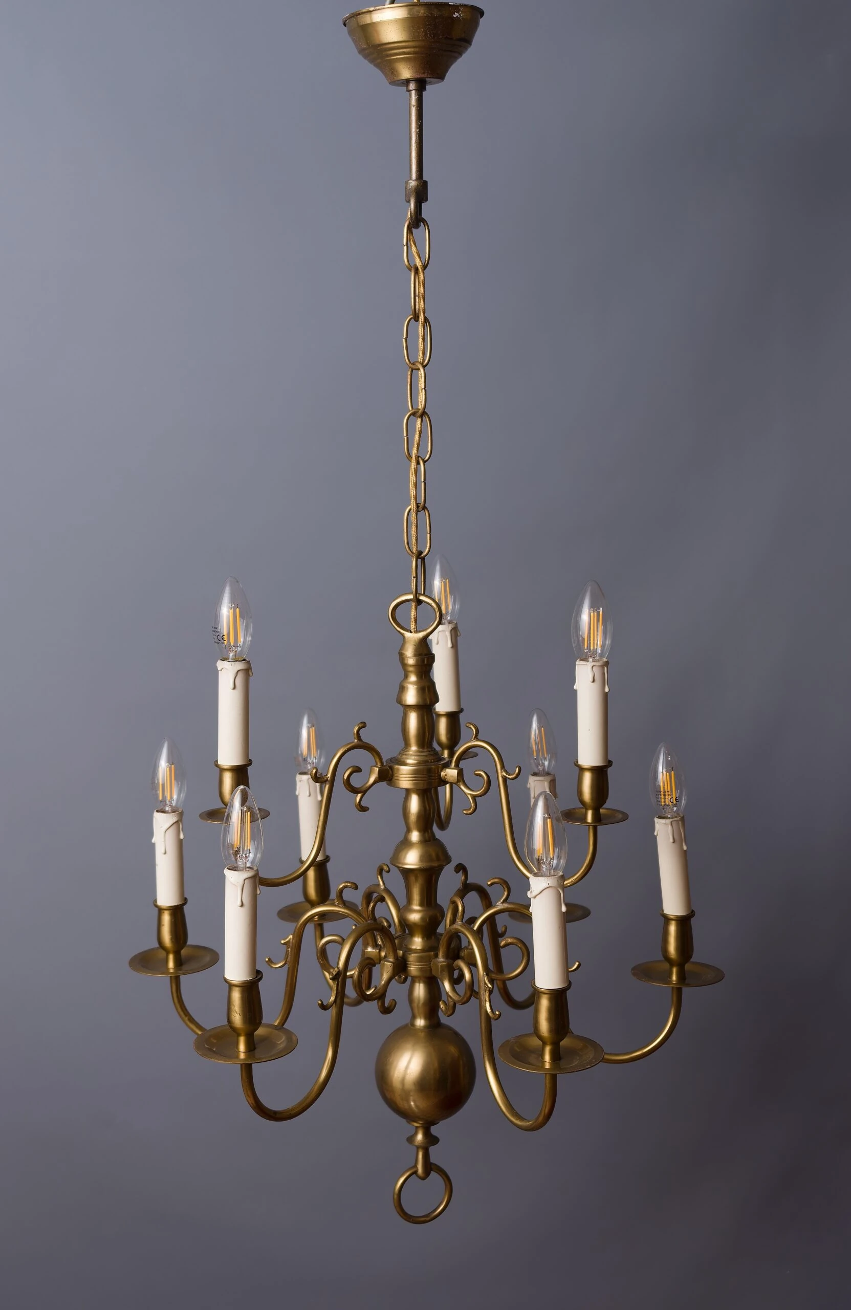 Devítiramenný mosazný lustr holandského typu