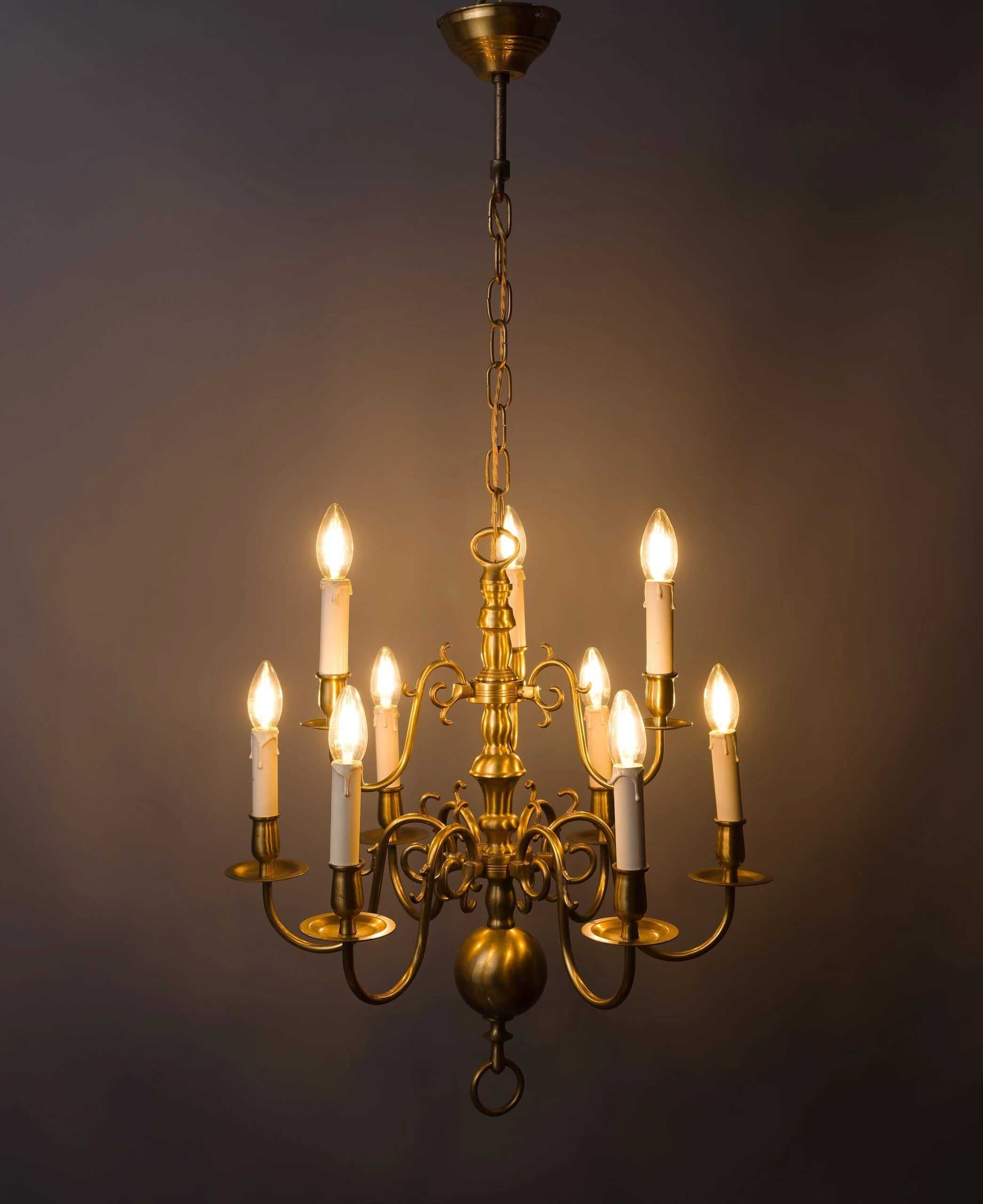 Devítiramenný mosazný lustr holandského typu