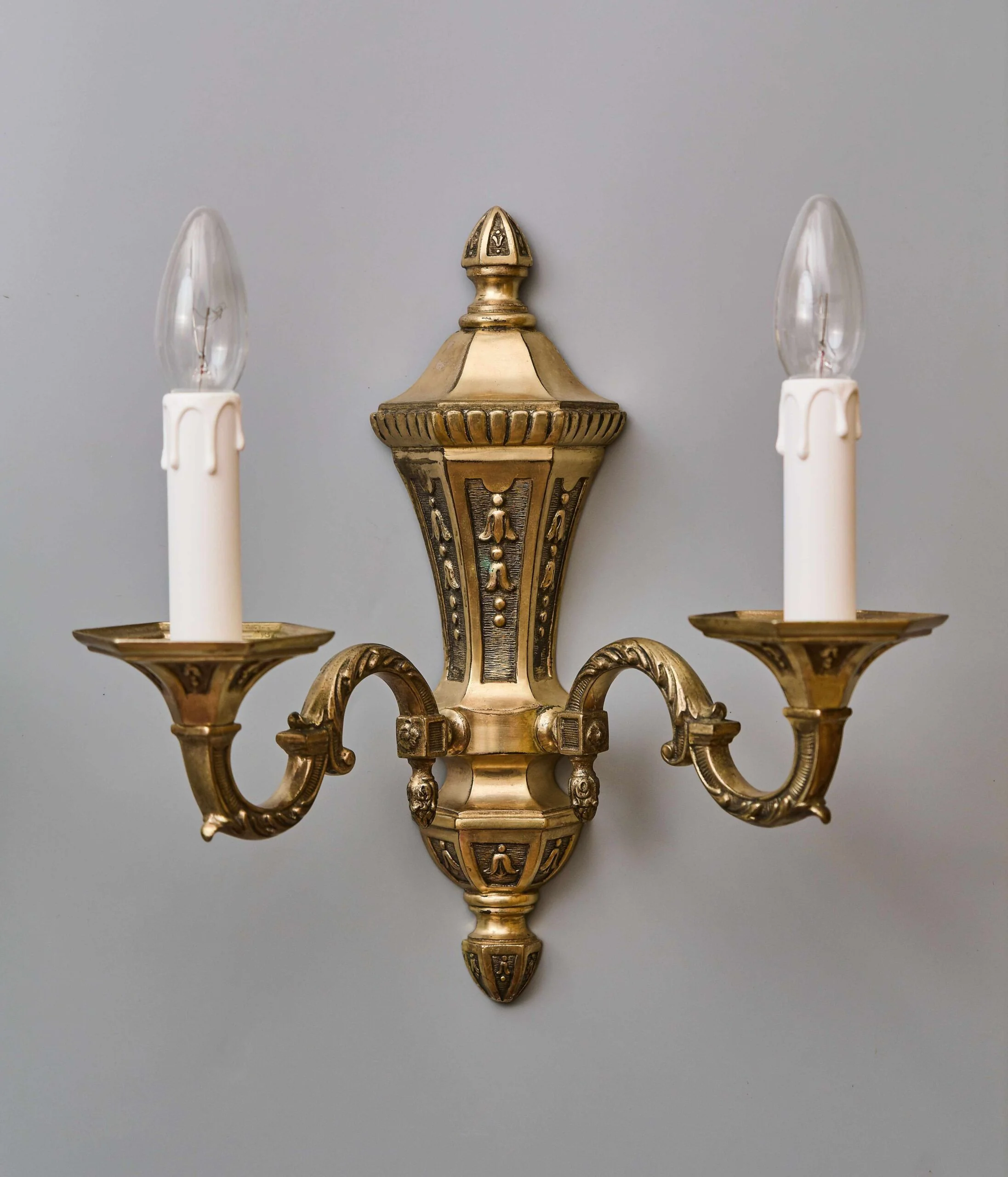 Neorenesanční nástěnné lampy / apliky
