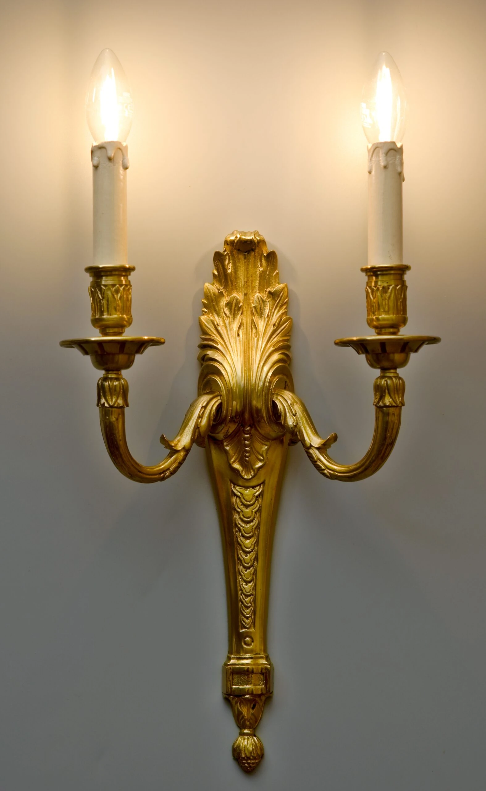 Novoklasicistní nástěnné lampa v 42 cm