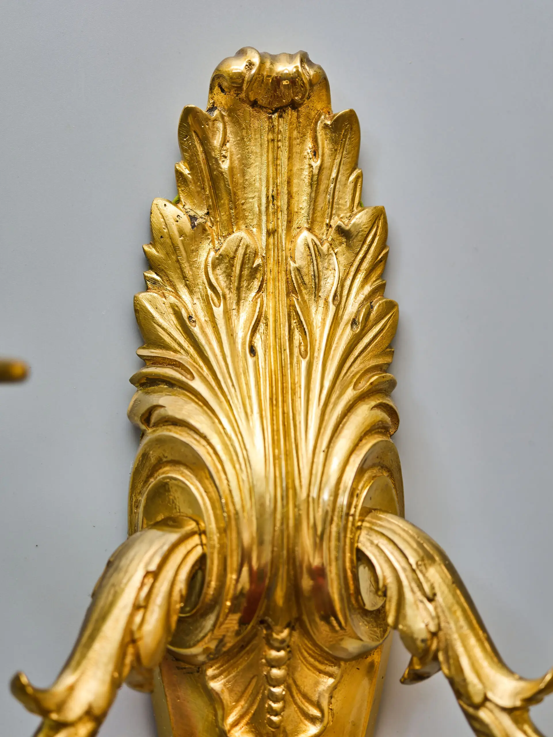 Novoklasicistní nástěnné lampa v 42 cm